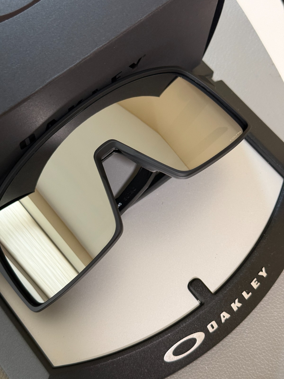 Oakley SUTRO Sunglasses OO9406 Matte Black/Black Lens / PRIZM / SBB