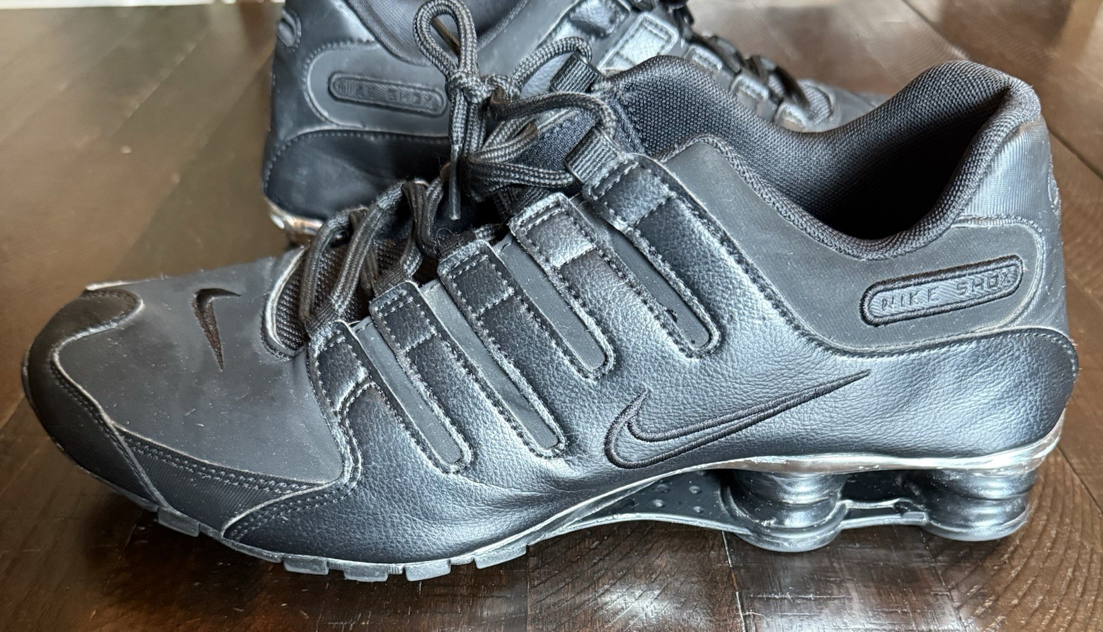 Nike Shox NZ Premium Black Chrome Black/Black-Chrome Low Top Lace Up 536184-001