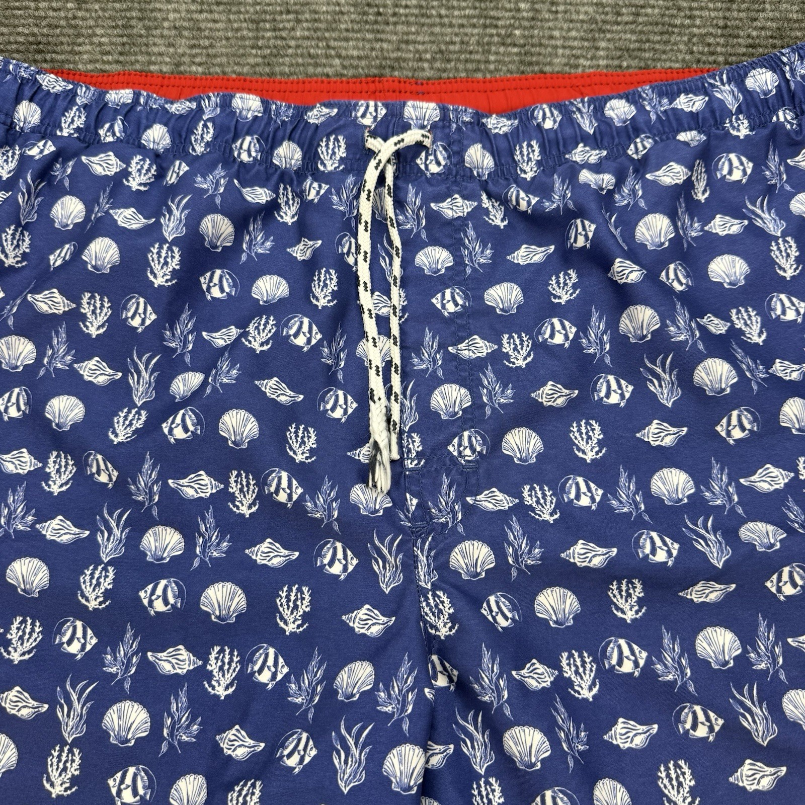 Newport Blue Men’s Swim Trunks 2XL Blue Fish Coral Print Mesh Lined Shorts