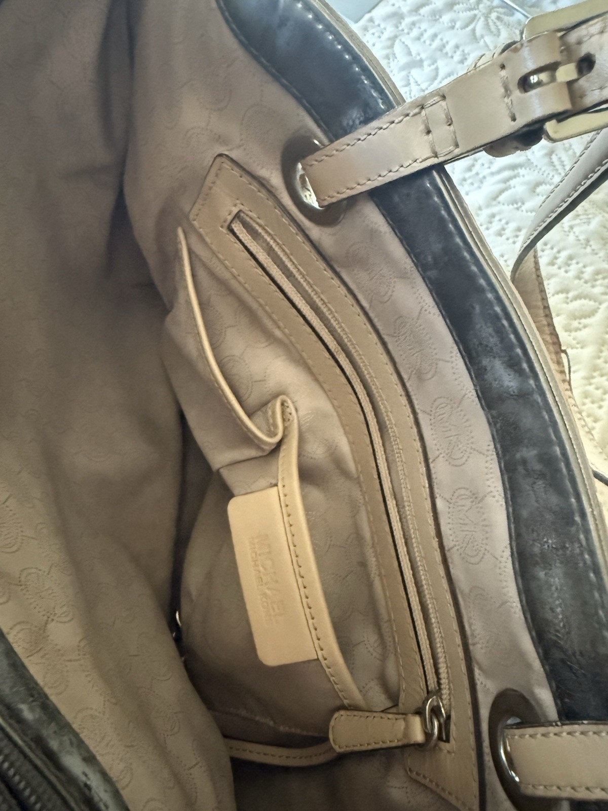 Michael Kors silver Logo Tote Shoulder Bag Zip Closure Silver Hardware Pockets