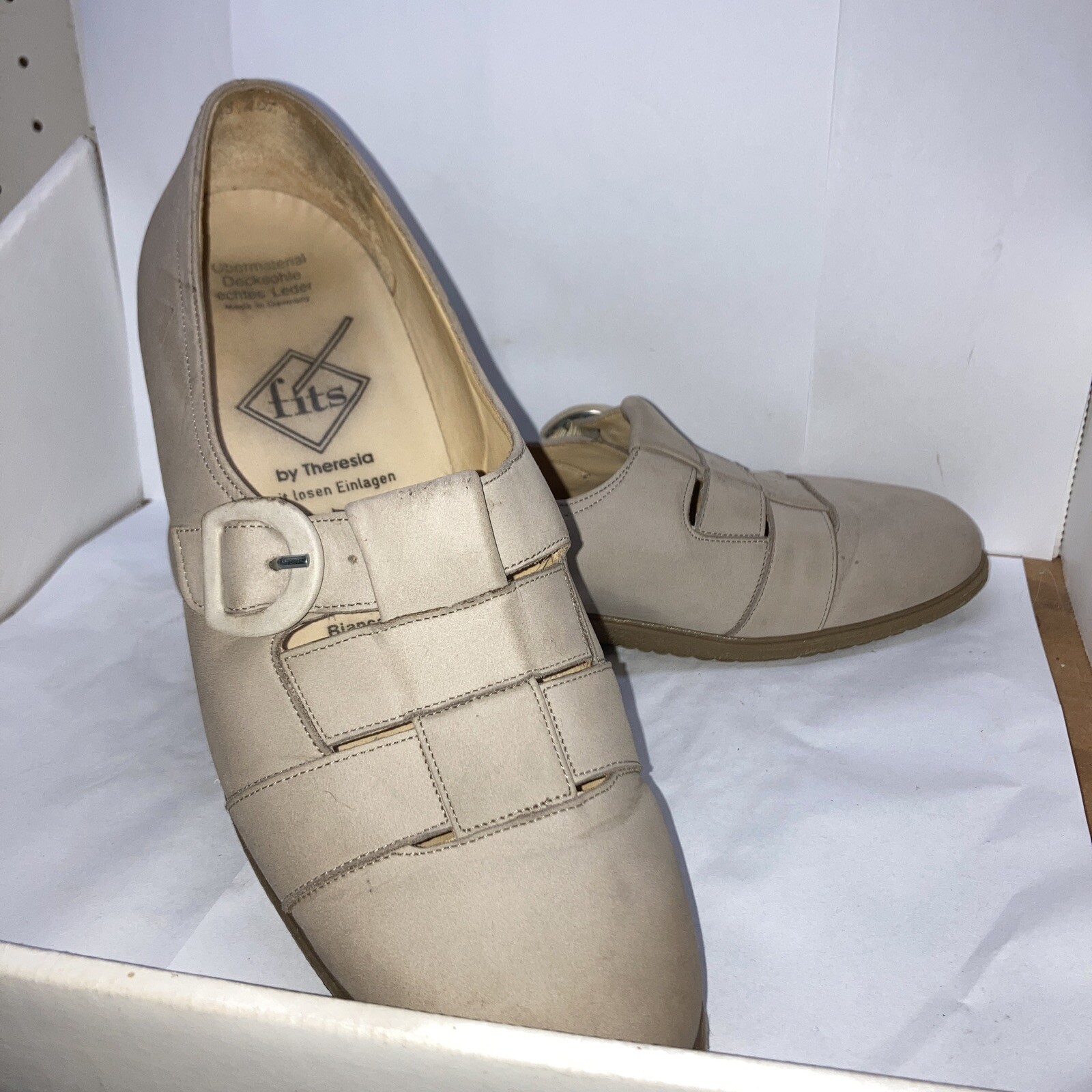 Fits by Theresia womans shoes