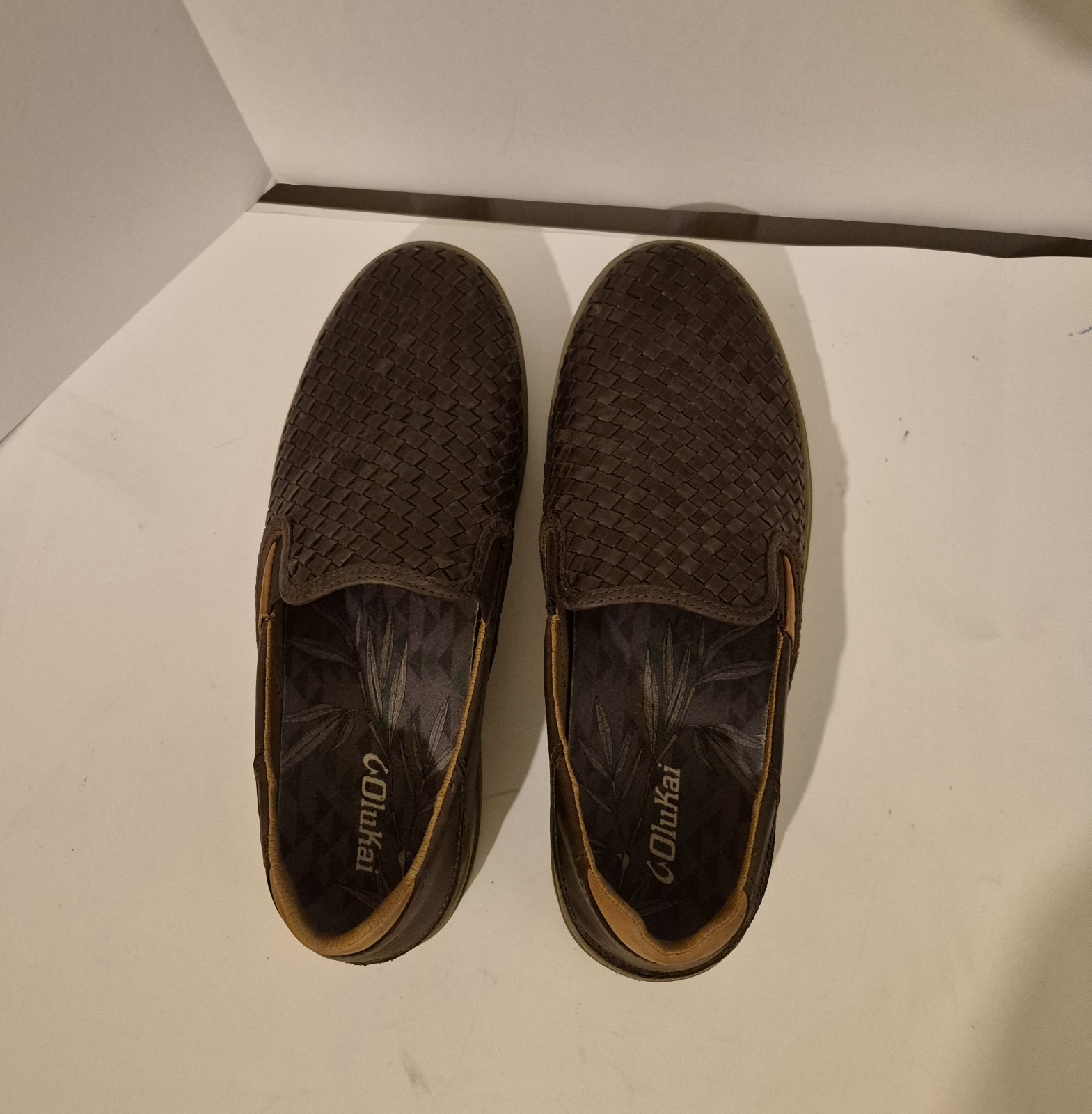 OluKai Shoes Mens Size 11.5 Brown Lae’ahi Lauhala Woven Leather Slip On Casual