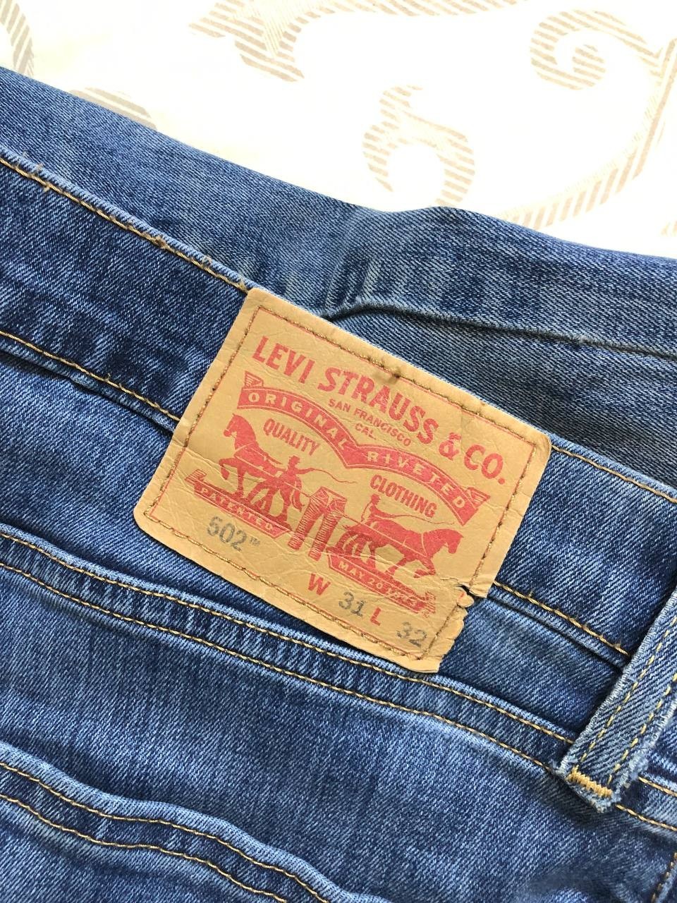 LEVIS 502 31X32 Denim Jeans Slim Fit Straight Leg