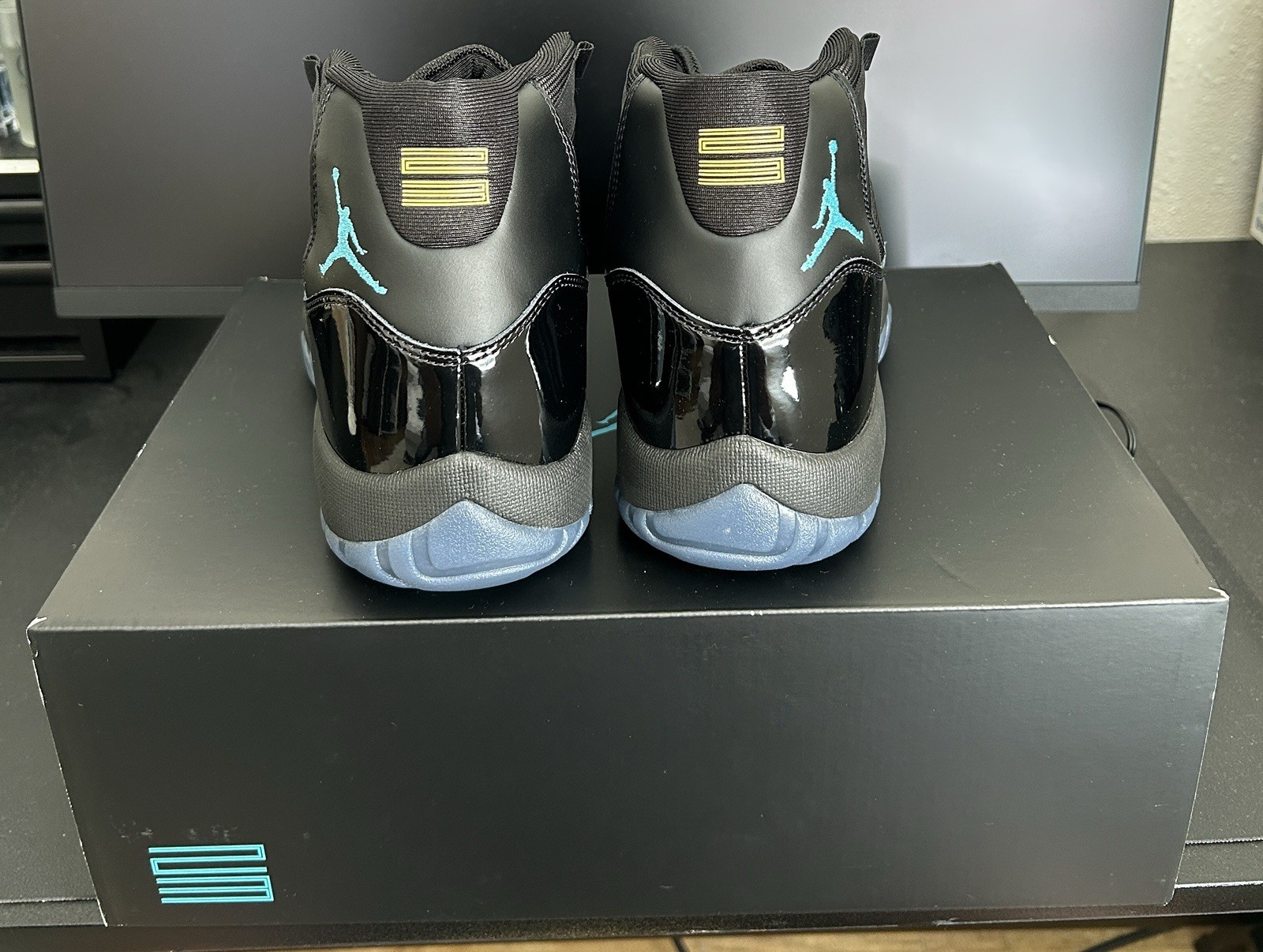 Jordan Air Jordan 11 Retro Gamma Blue Patent Leather Mid Top CT8012-047