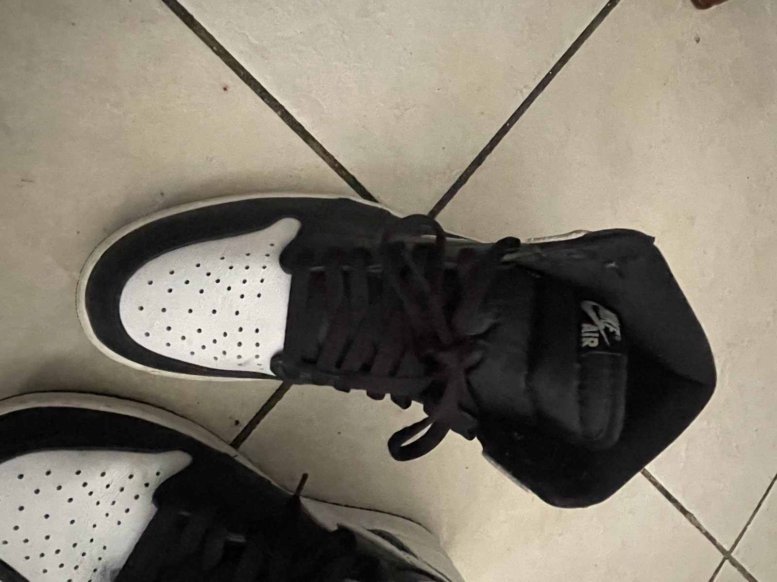 Nike Air Jordan 1 Retro High OG Men’s Black/White Colorblock Lace-Up Hi-Top