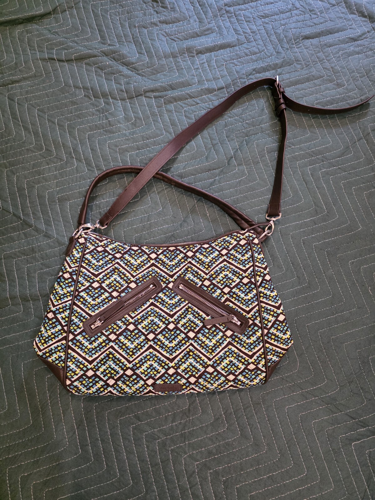 Vera Bradley Women’s Medium Geometric Crossbody Zip Bag, Brown Strap Pockets
