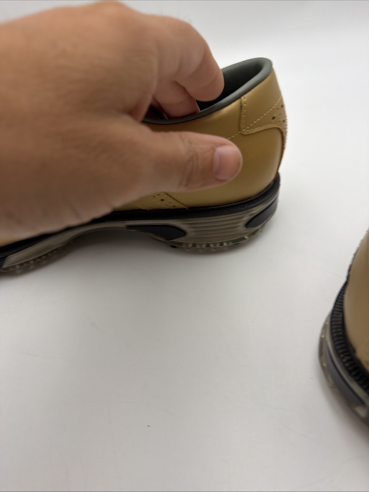 Foot-Joy DryJoys Mens Gold Purdue Shoes, Soft Spikes, Size 12