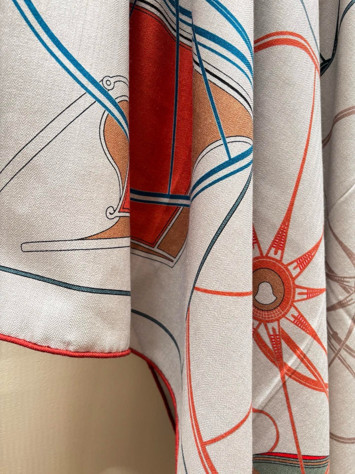 70% Cashmere & 30% Silk Wrap Scarf Wheels Print Double Face Shawl 53″