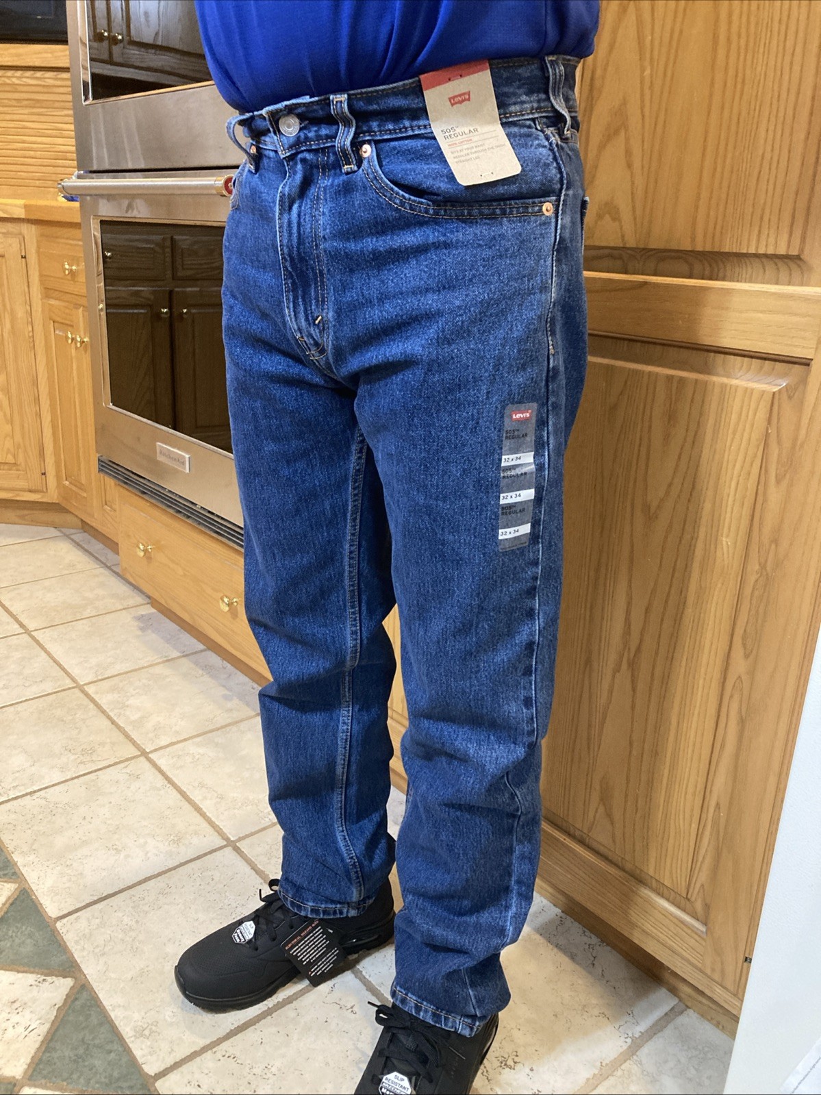 Mens SIZE 32W 34L Levi’s 505 Dark Stonewash Regular Fit Straight Leg 100% Jeans