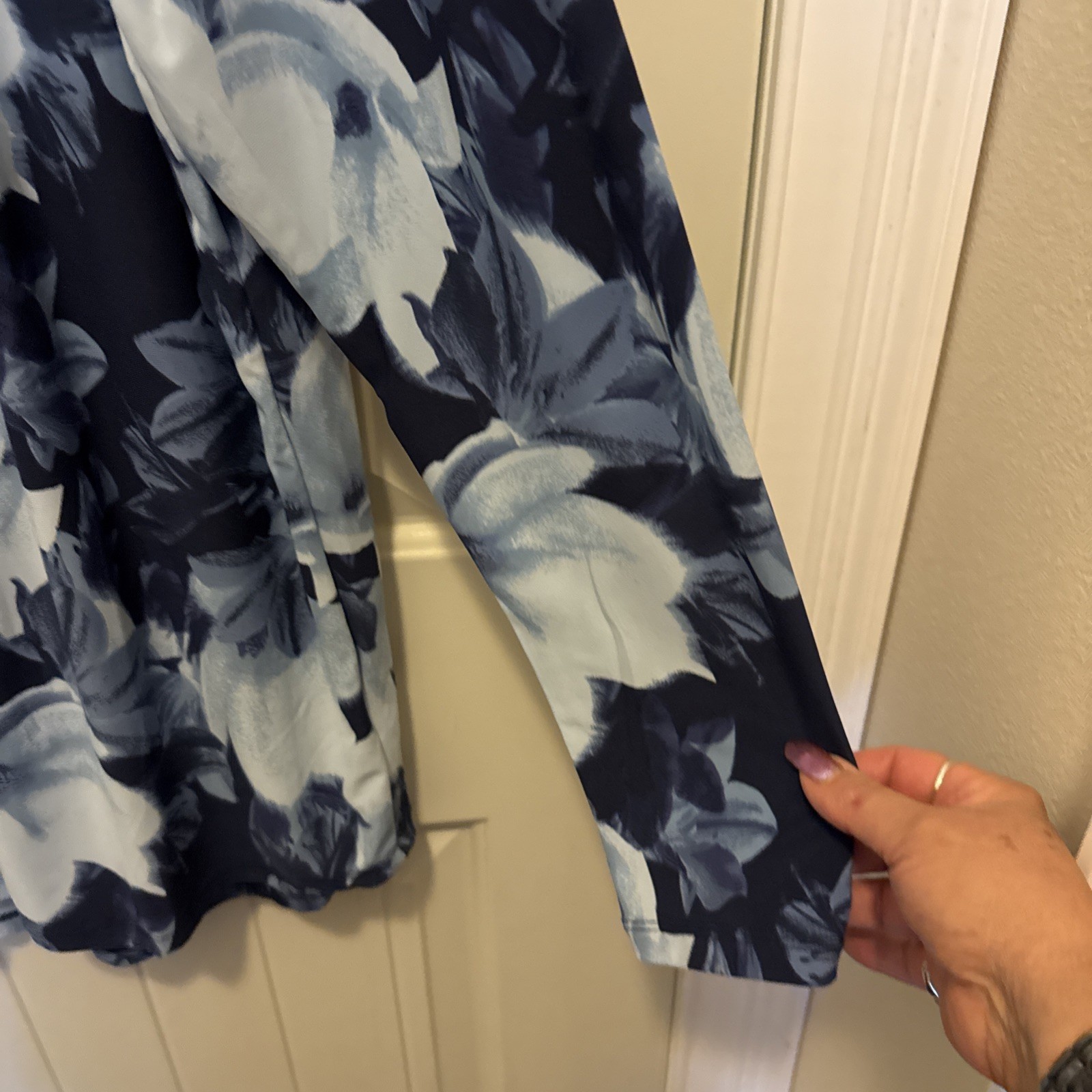 Additudes By Renee Blue Floral Long Sleeve Button Down Polyester Spandex Blouse