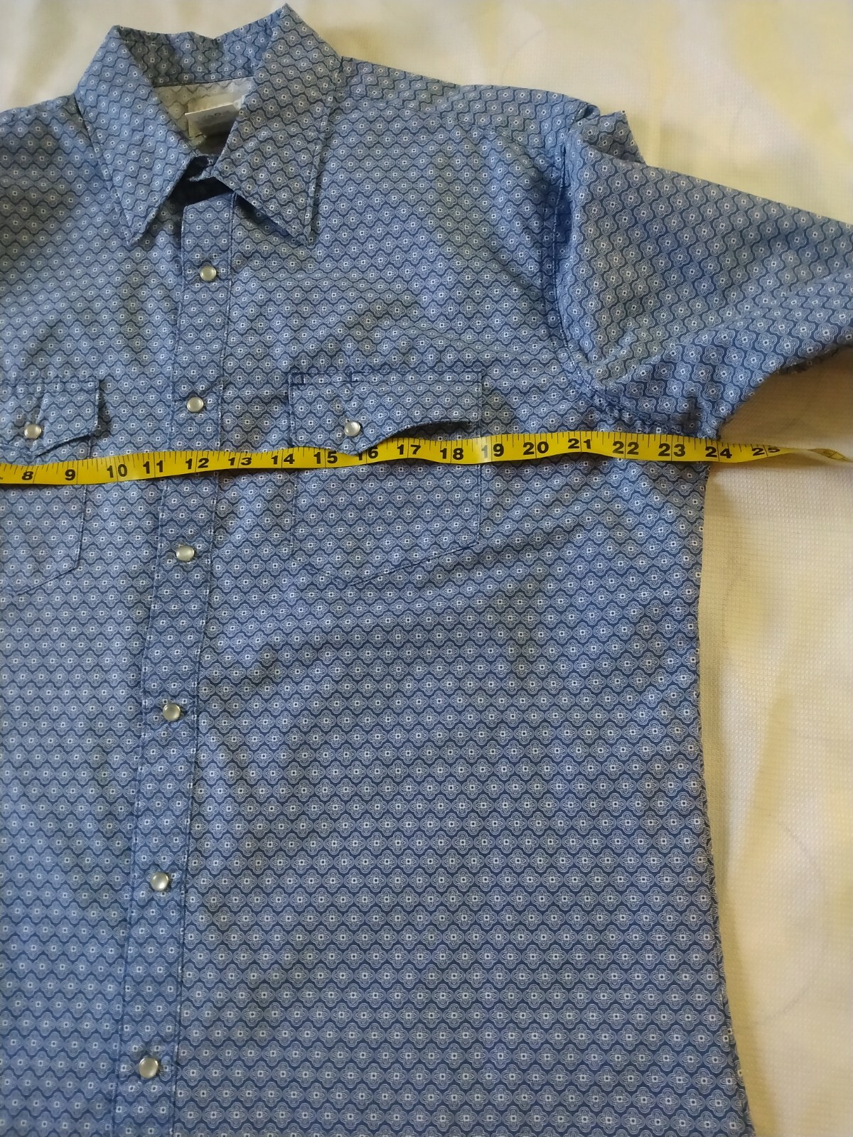 Wrangler Men’s Western Wrancher Cowboy Pearl Snap Shirt Geometric Blue L