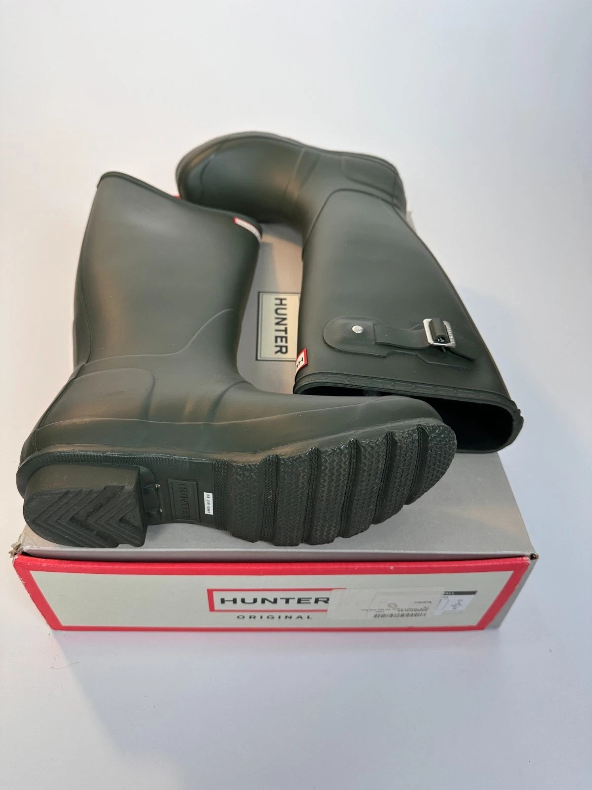Womens Hunter Original Tall Rain Boots Dark Olive Size 8 New in Original Box