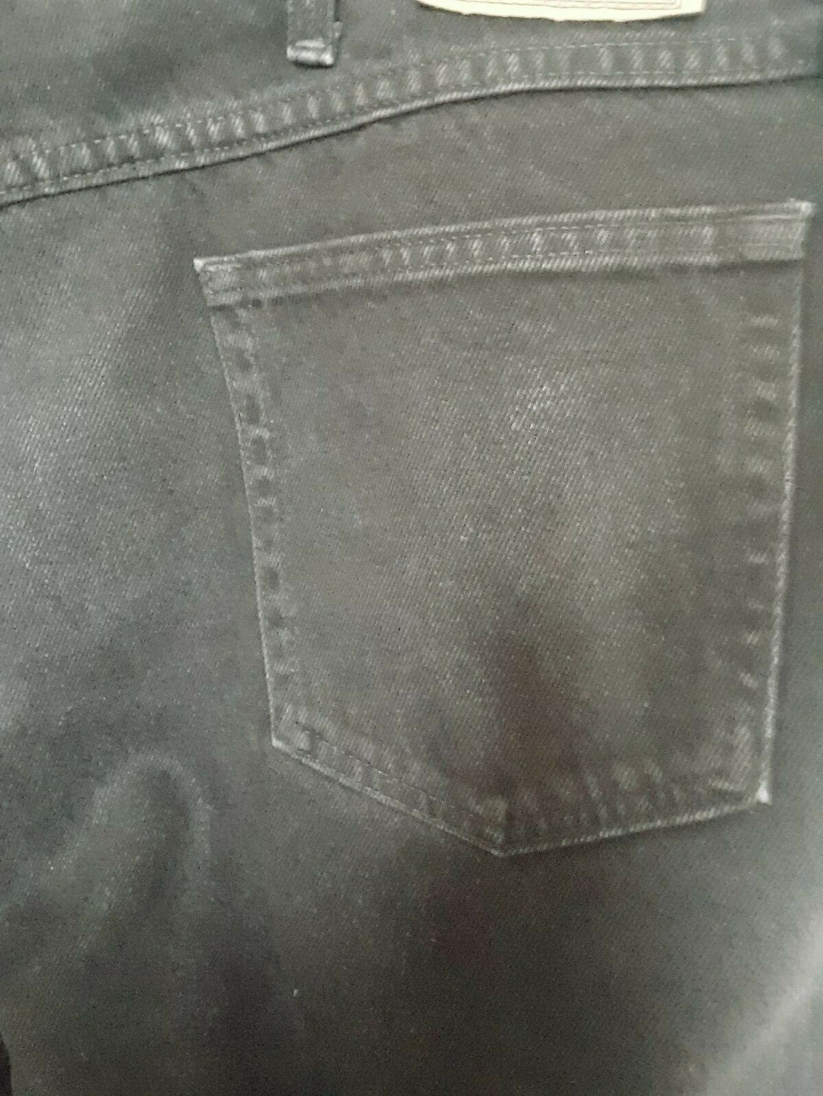 TA1-12 Wrangler Men’s jeans size 42×30 black new no tags