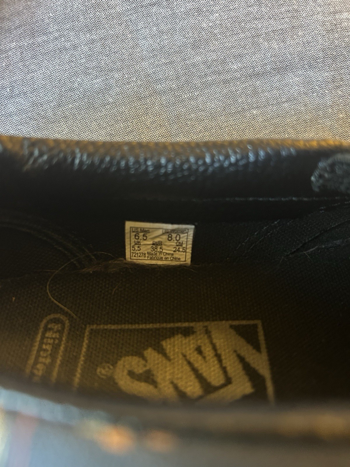 Vans RARE ZELDA VINTAGE Slip- On Low Top Canvas Sneakers