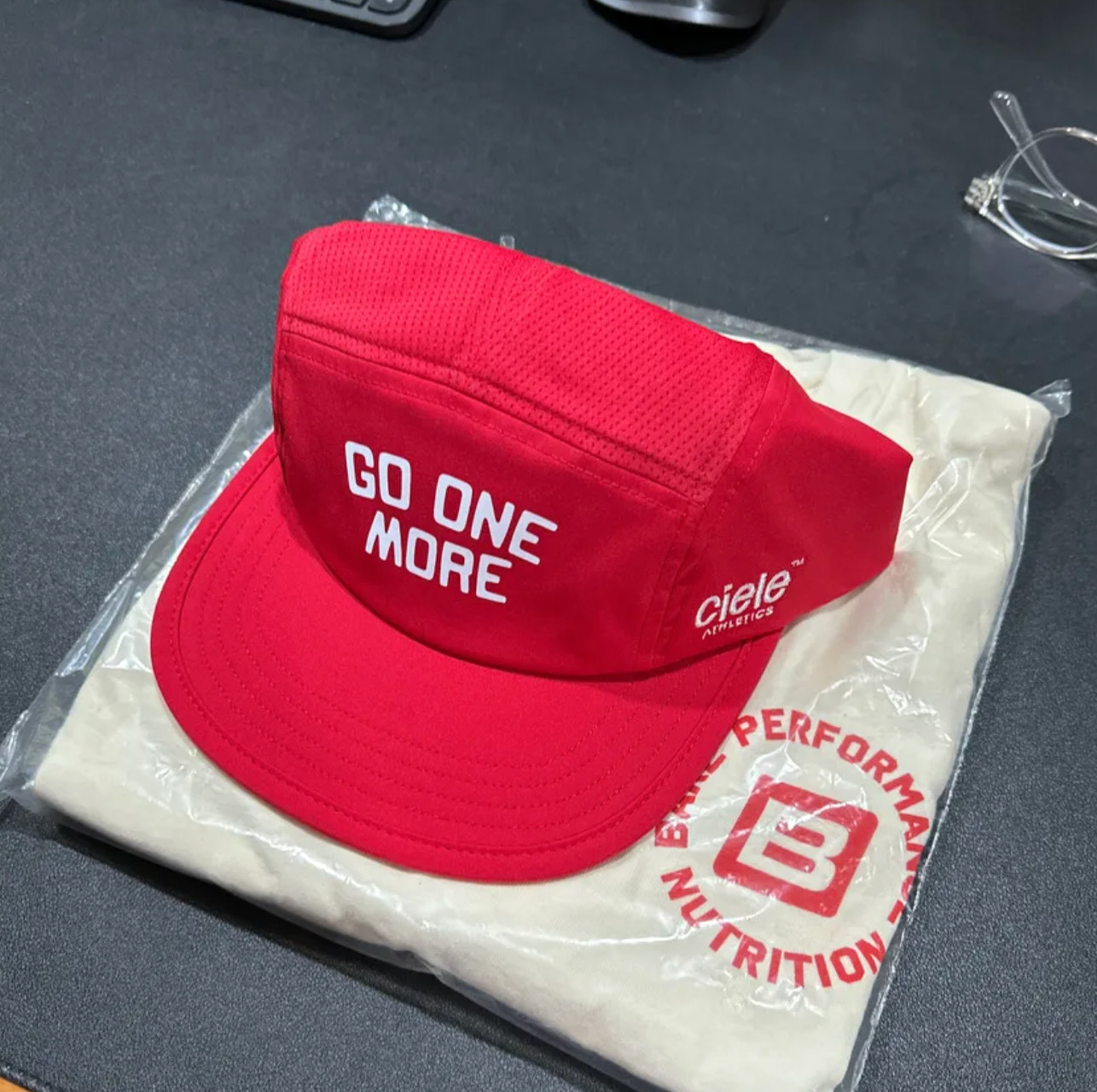 GO ONE MORE Running Hat NWT Ciele Limited