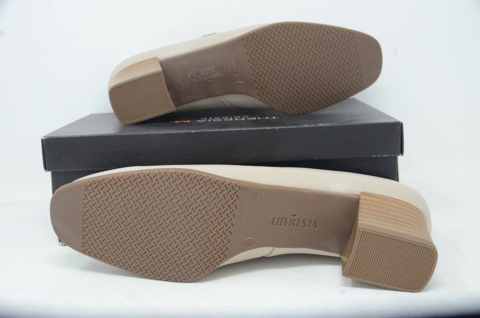 Women’s Theresia M Mary Jane Dress Shoes. Linen Leather. Size US 10.