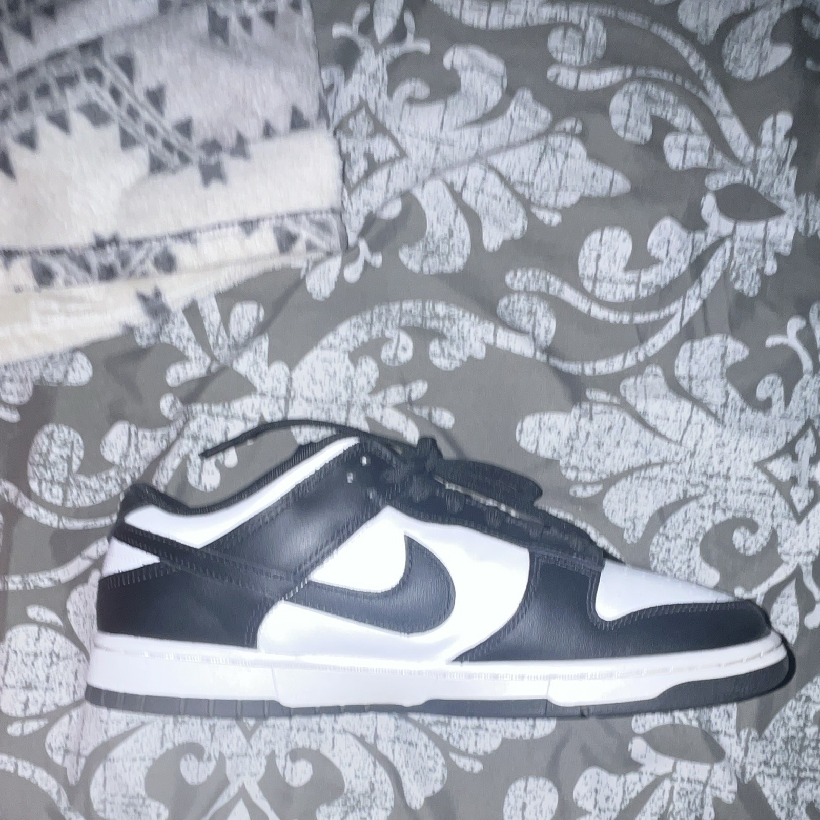 Nike Dunk Low Retro Black White Men’s Low Top Lace-Up Sneaker DD1391-100 2021
