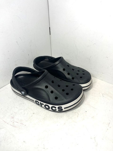 Crocs Bayaband Black Strapped Clogs Women 9 Men 7 Unisex