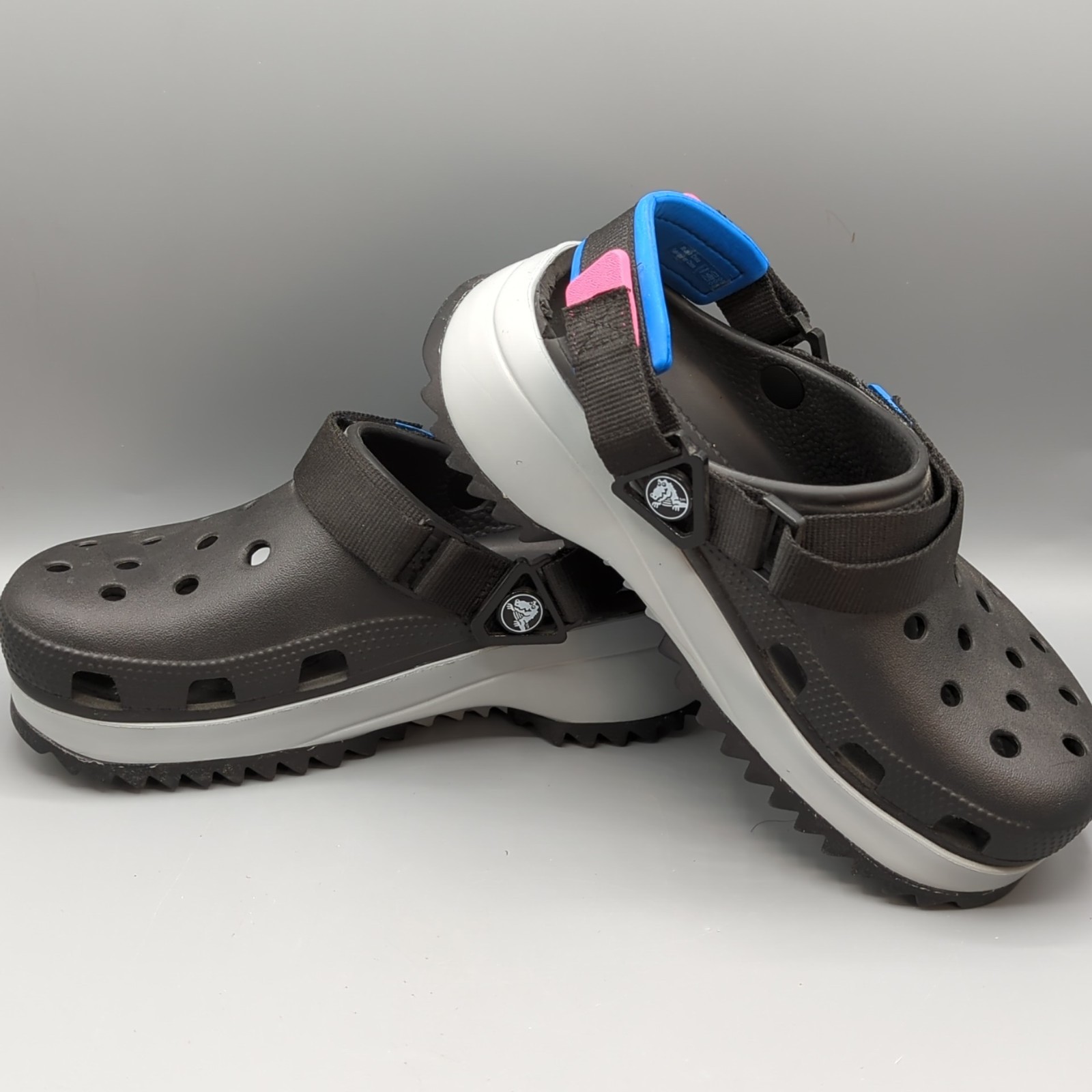 Crocs Classic Hiker Clog Black Unisex Men 4 / Women 6 DAMAGED *READ*