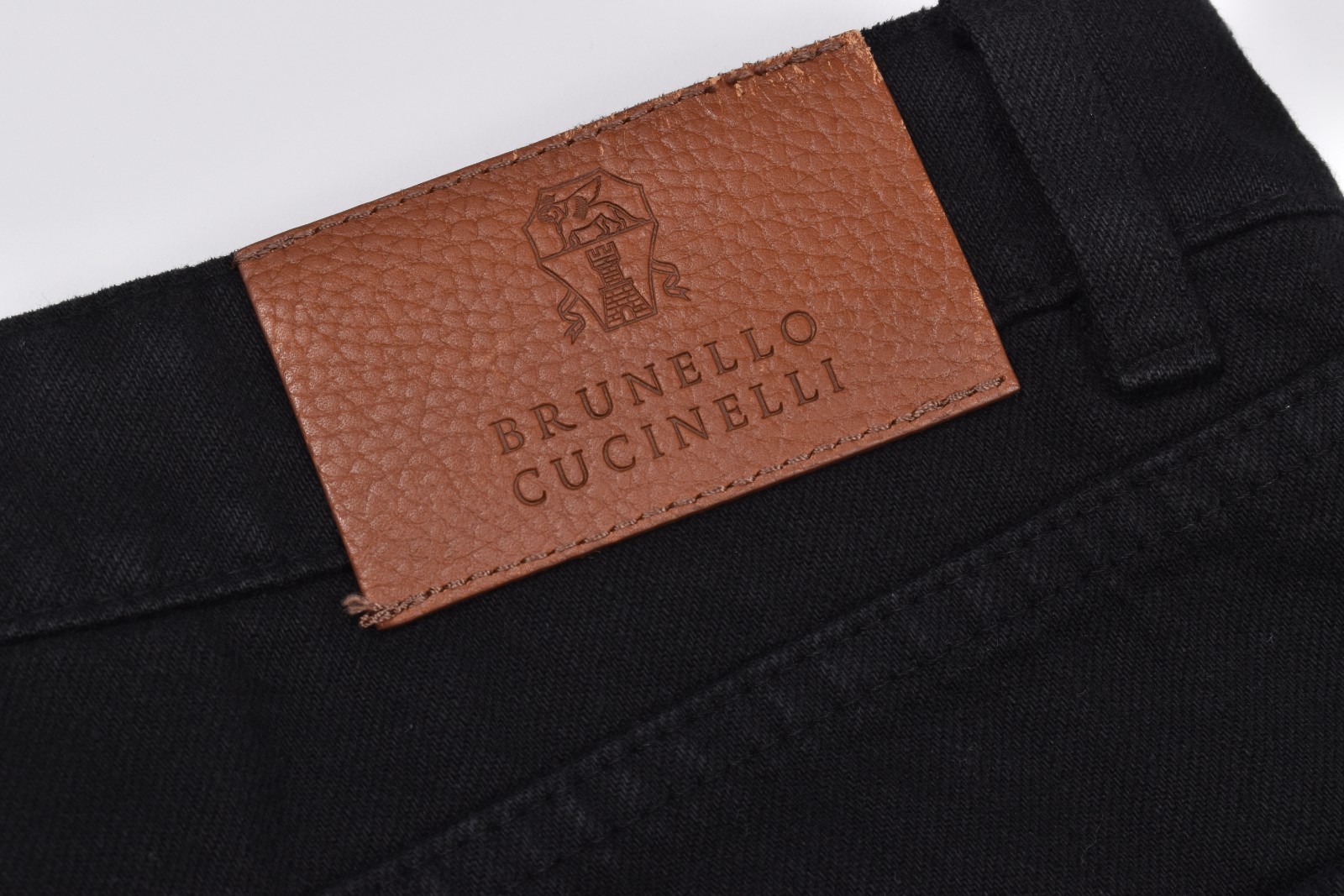 BRUNELLO CUCINELLI MEN’S LEISURE FIT 5 POCKET DENIM JEAN PANTS NWT MSRP $1045
