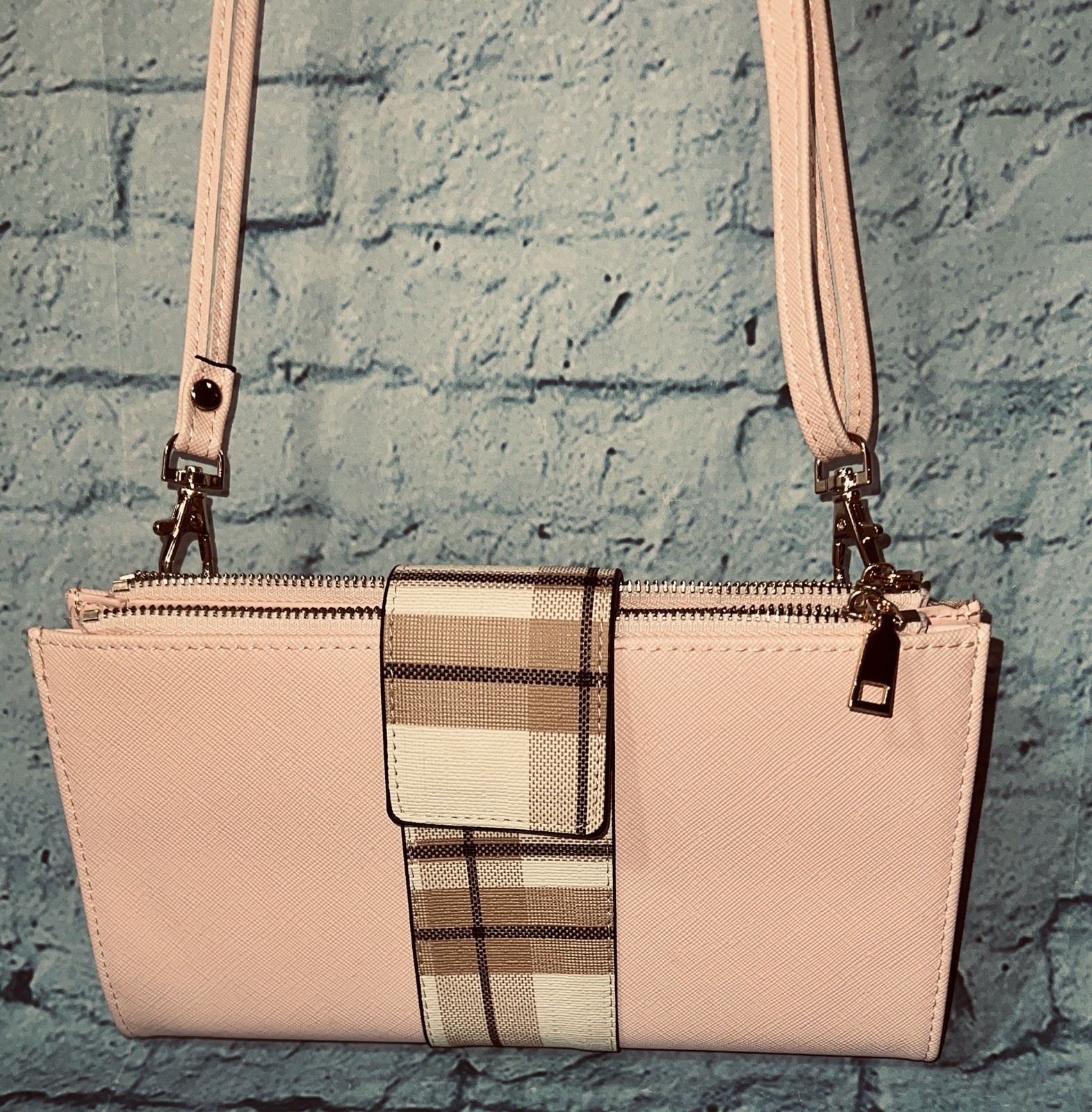 Simply Noelle Crossbody Organizer Wallet Purse Bag All Seasons 16 Pockets Pink