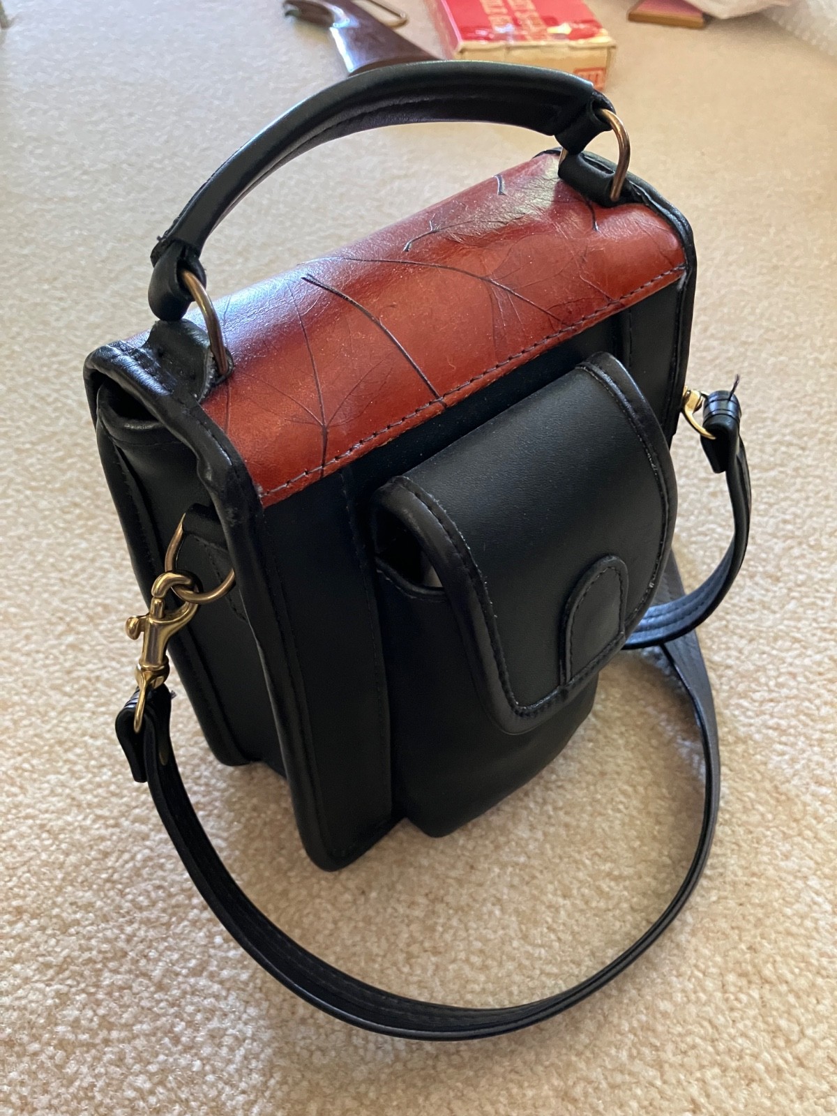 EUC Leaf Leather Hand Made C.L. Whiting Cross Body Bag Vintage Large Handbag