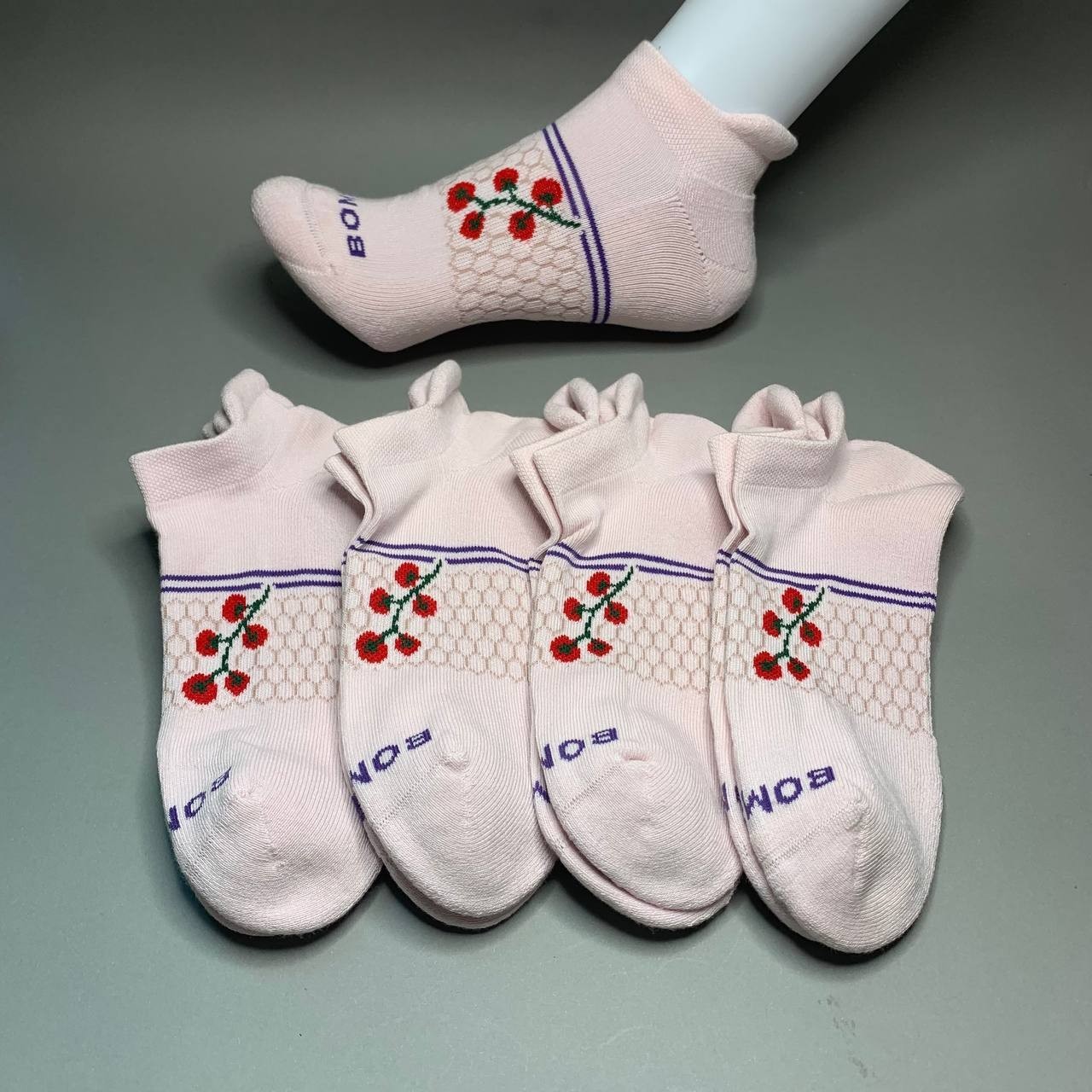 Bombas Women’s Ankle Socks 4 Pair Pack Pink Cherry Size M Medium New