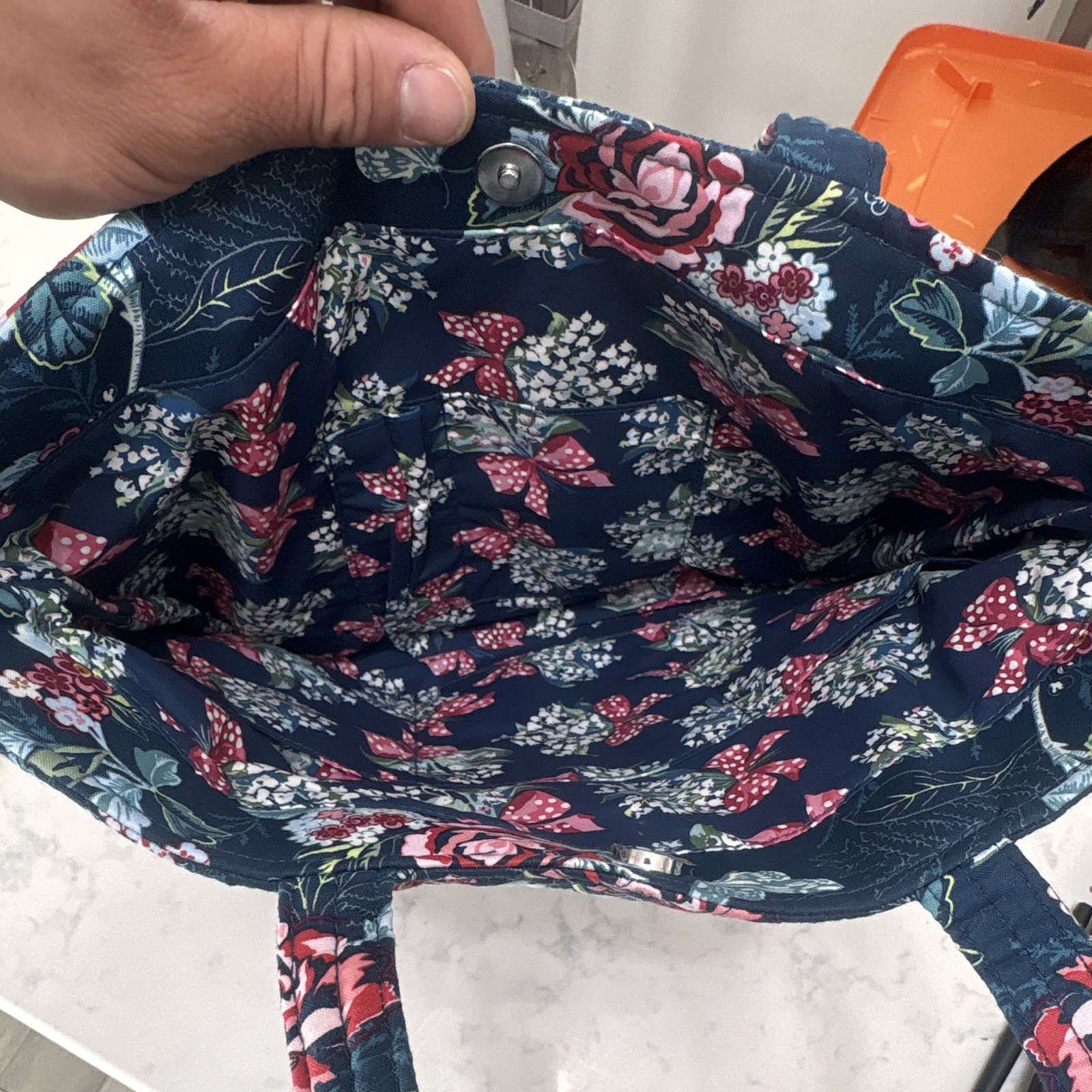 Vera Bradley Rose Toile Floral Tote Bag Blue Snap Closure Lined Inner Pockets