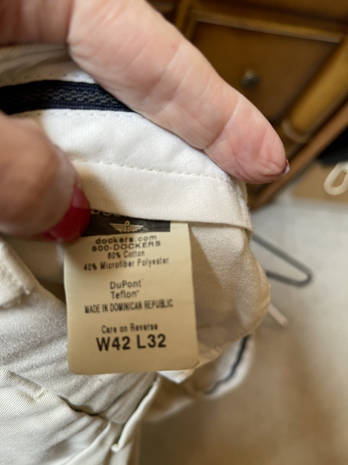 Dockers Men’s Pleated Pants 42×32