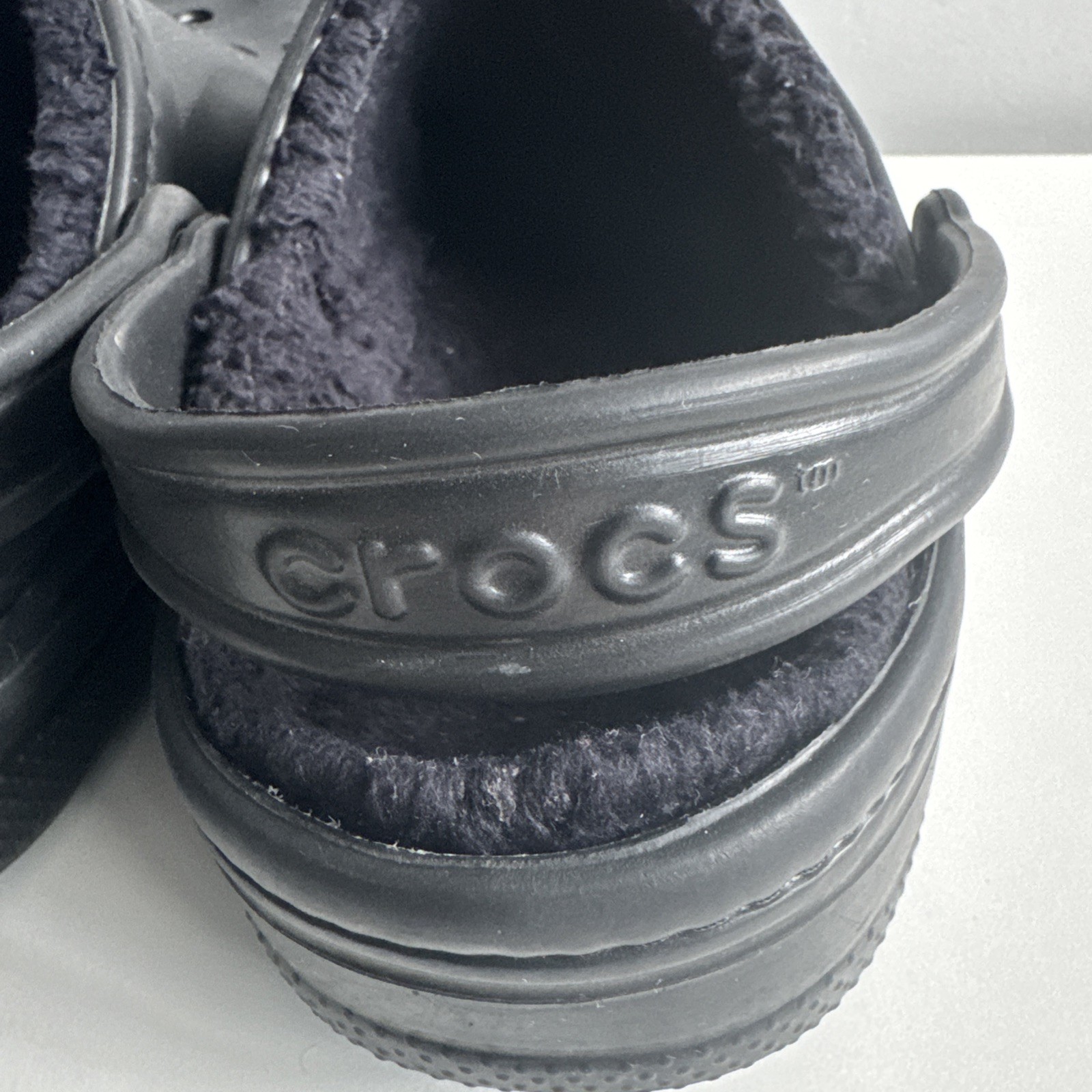 NEW without Tags Dual Crocs Comfort Black Shearling Padded Mules W 8/ M 6