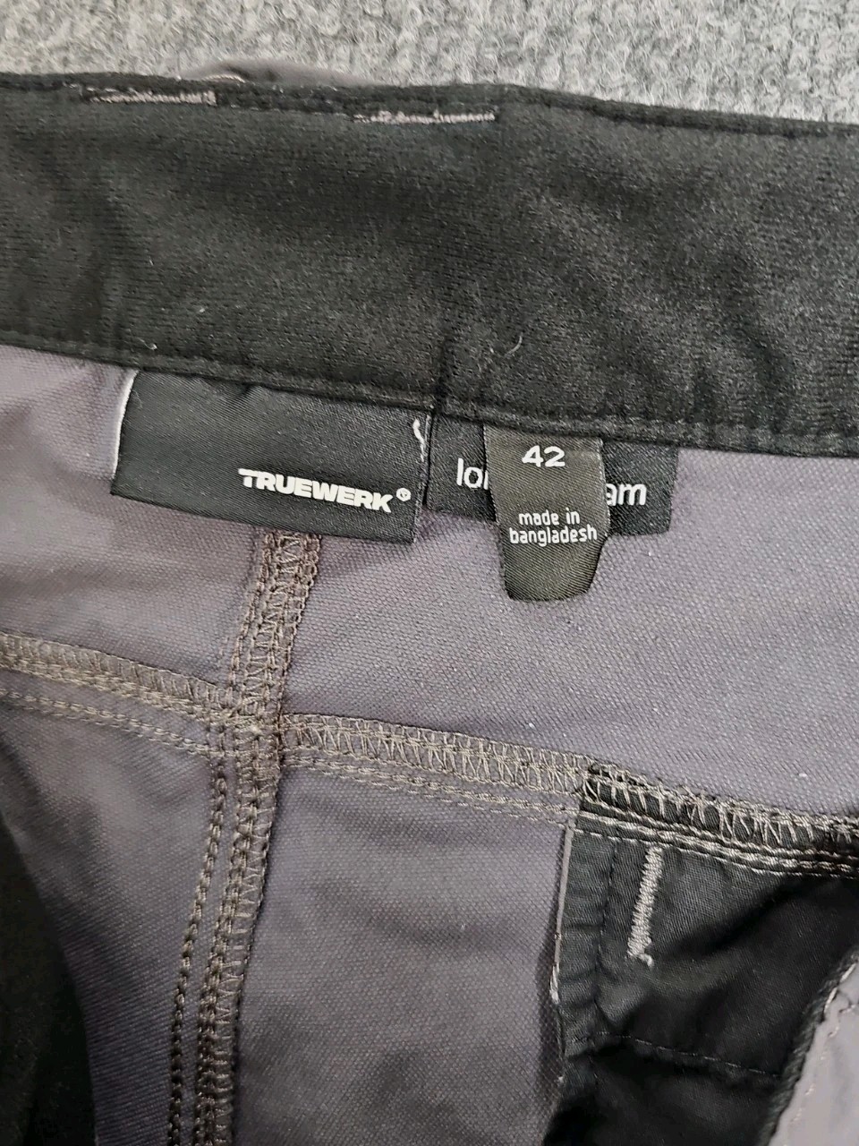 Truewerk T1 Werk Shorts Mens 42 11″ Inseam Dark Gray Utility Technical Cargo ***