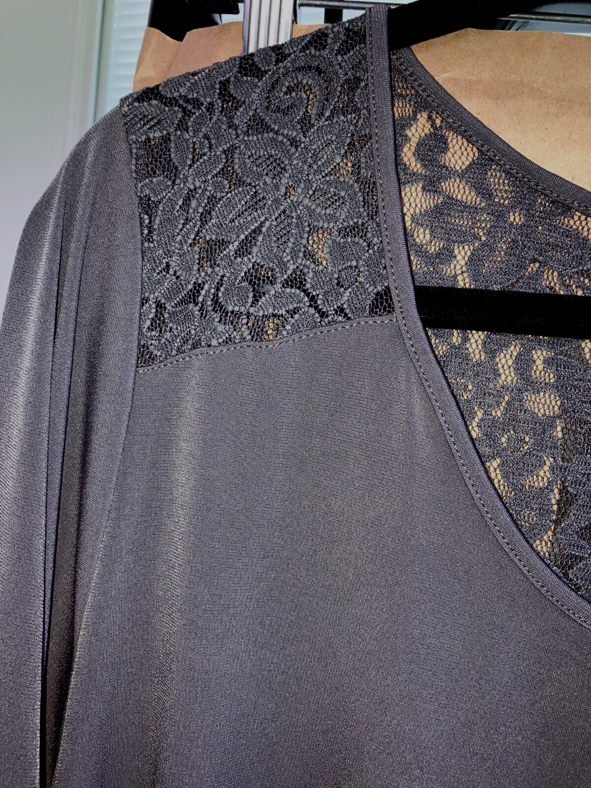 SIZE 4 TORRID GRAY WITH LACE SLINKY TOP (3X – 4X) #G510