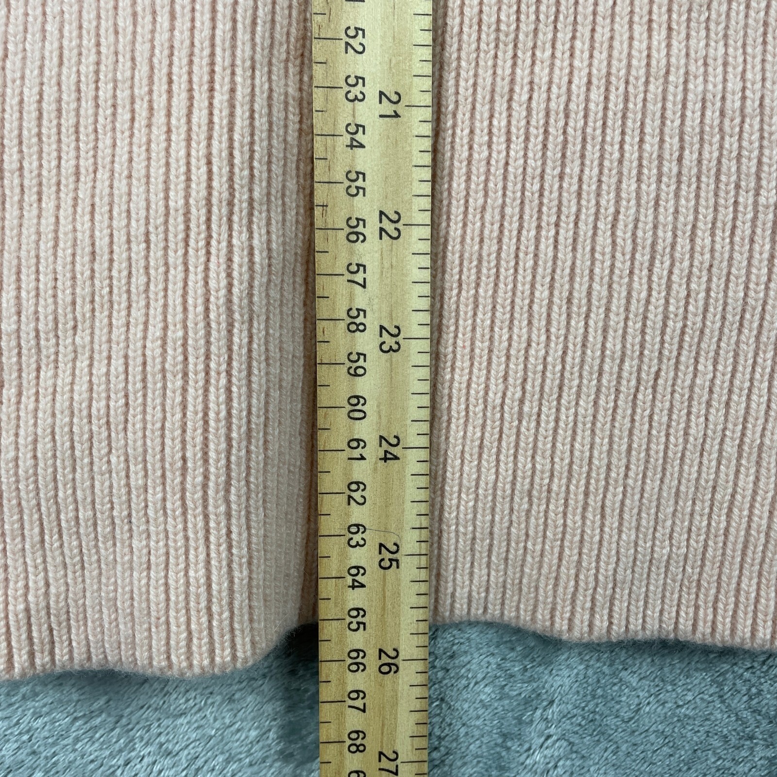 Garnet Hill 100% Cashmere Sweater Medium Pink Pullover V Neck Quiet Luxury EUC