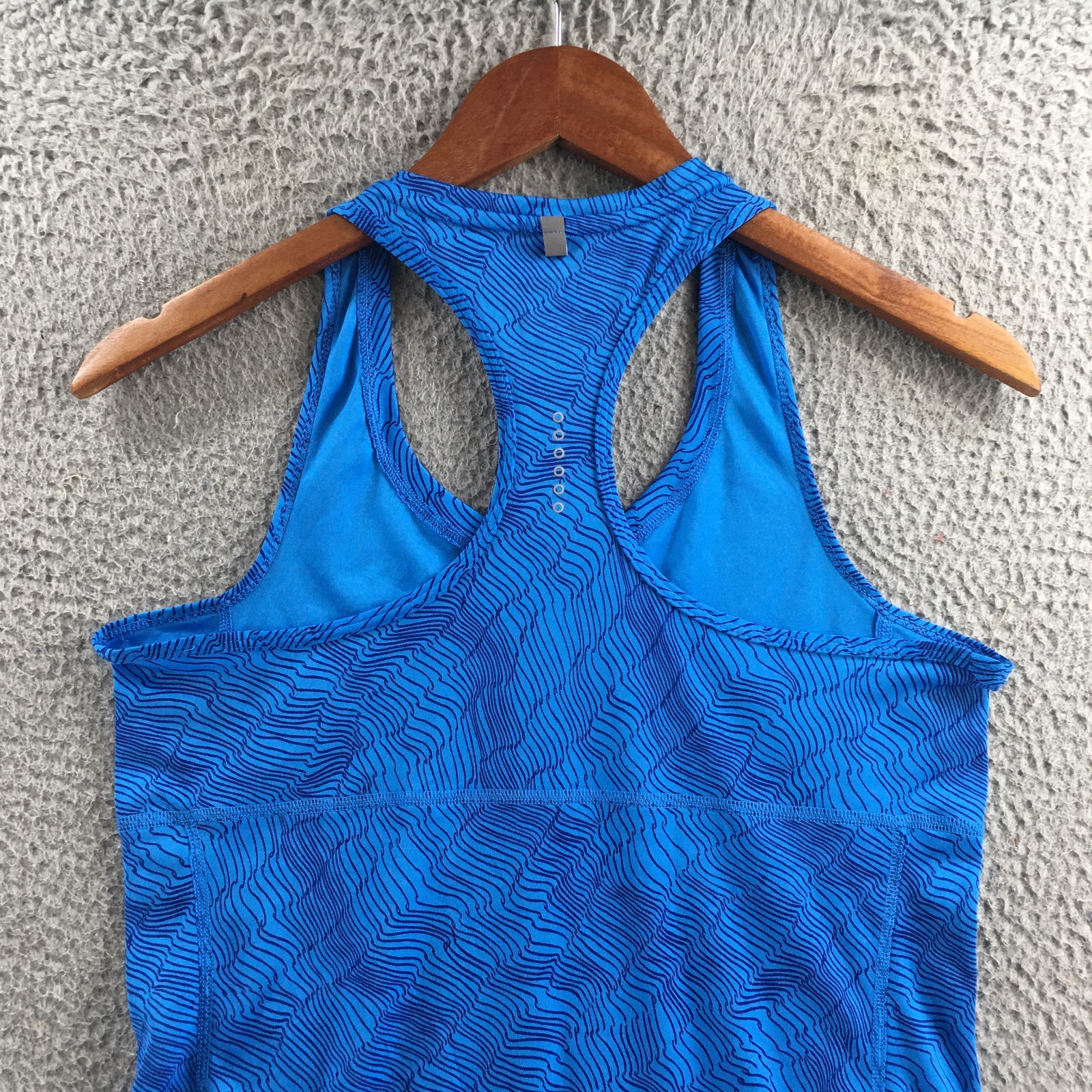 Nike Tops Womens Medium Tank Blue Pullover Sleeveless Round Neck Casual Comfort
