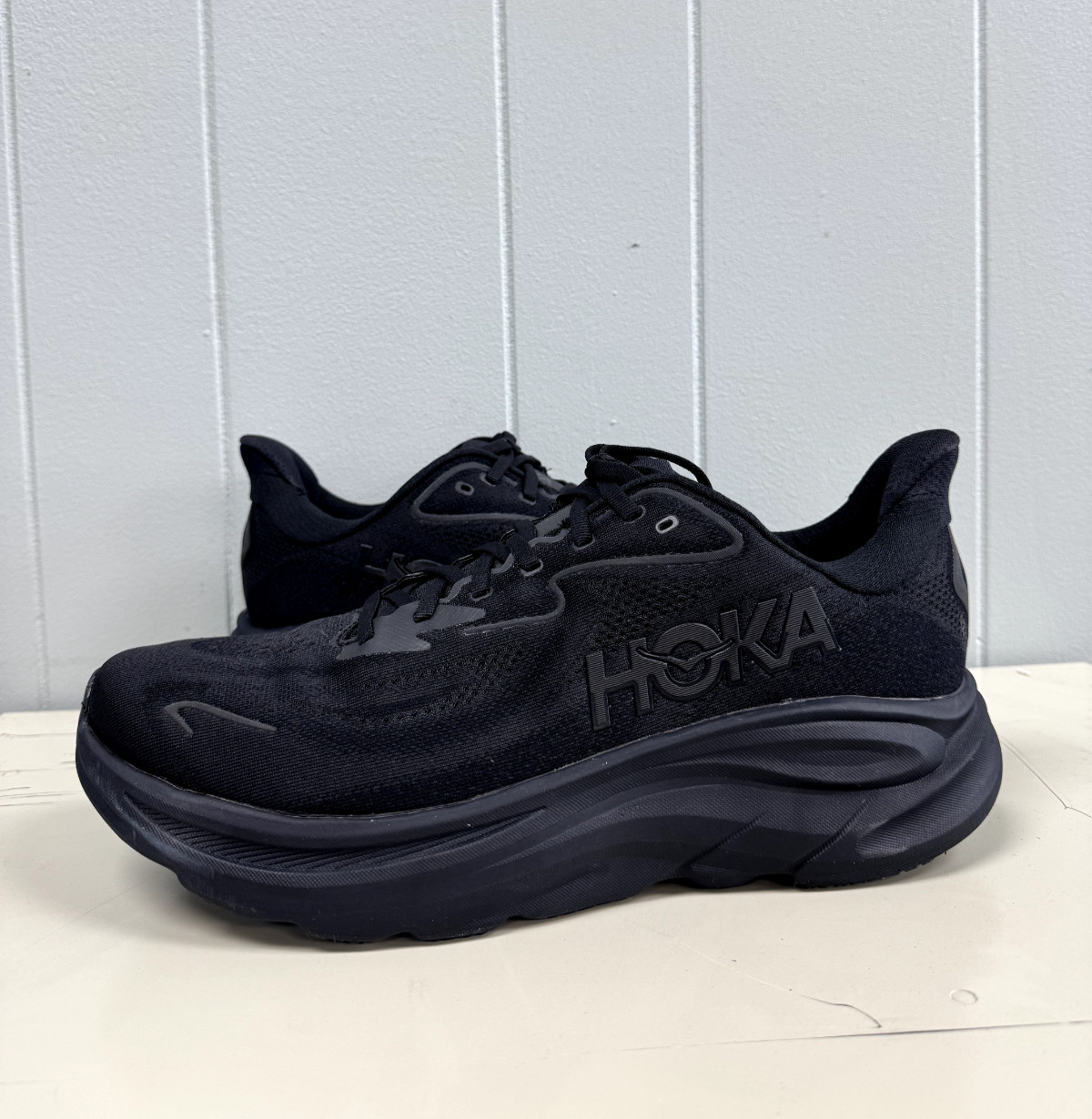 Hoka One One Clifton 10 Black 1162030-BBLC Mens New