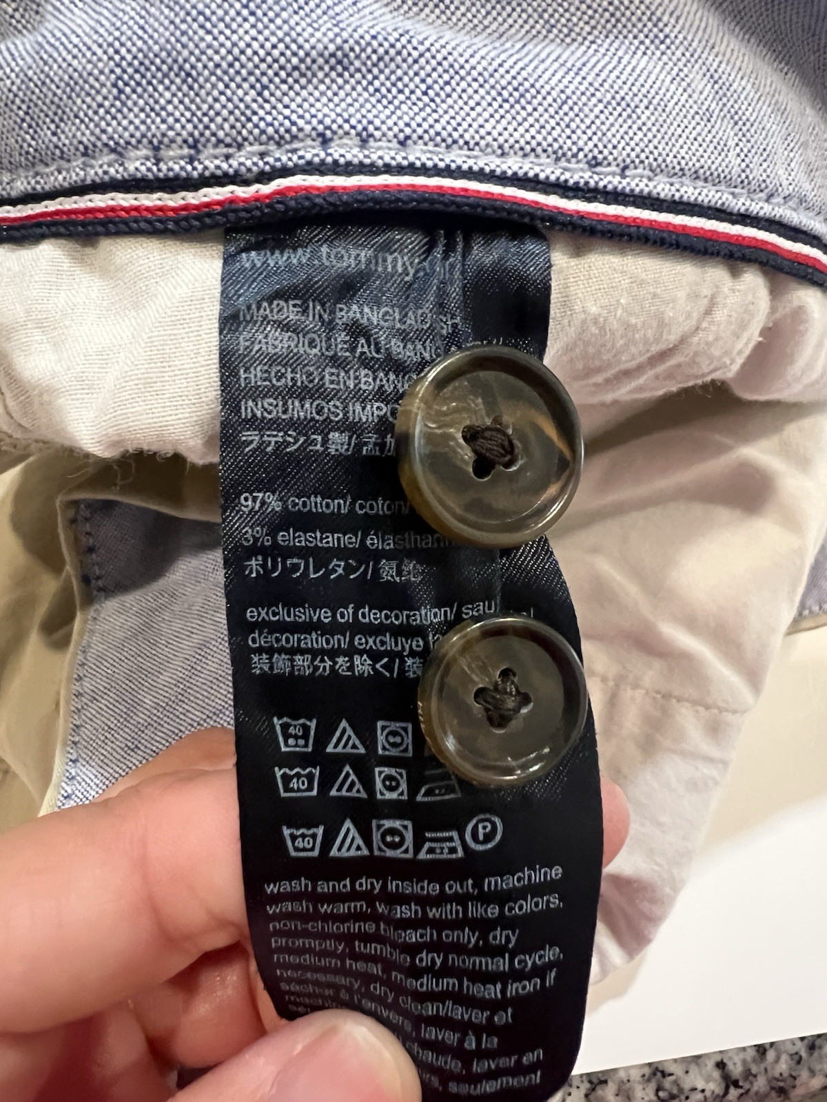 Tommy Hilfiger Chino Shorts Men’s Size 38 waist Khaki 9 In Inseam