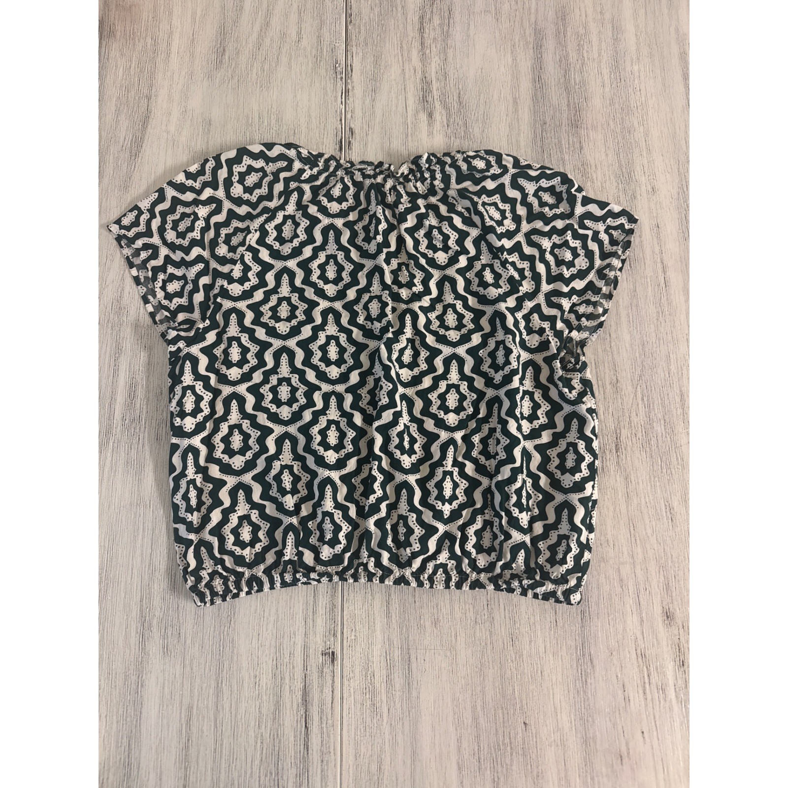 Loft Petite Green White Geometric Medallion Ruffle Tie Neck Bubble Hem Blouse MP