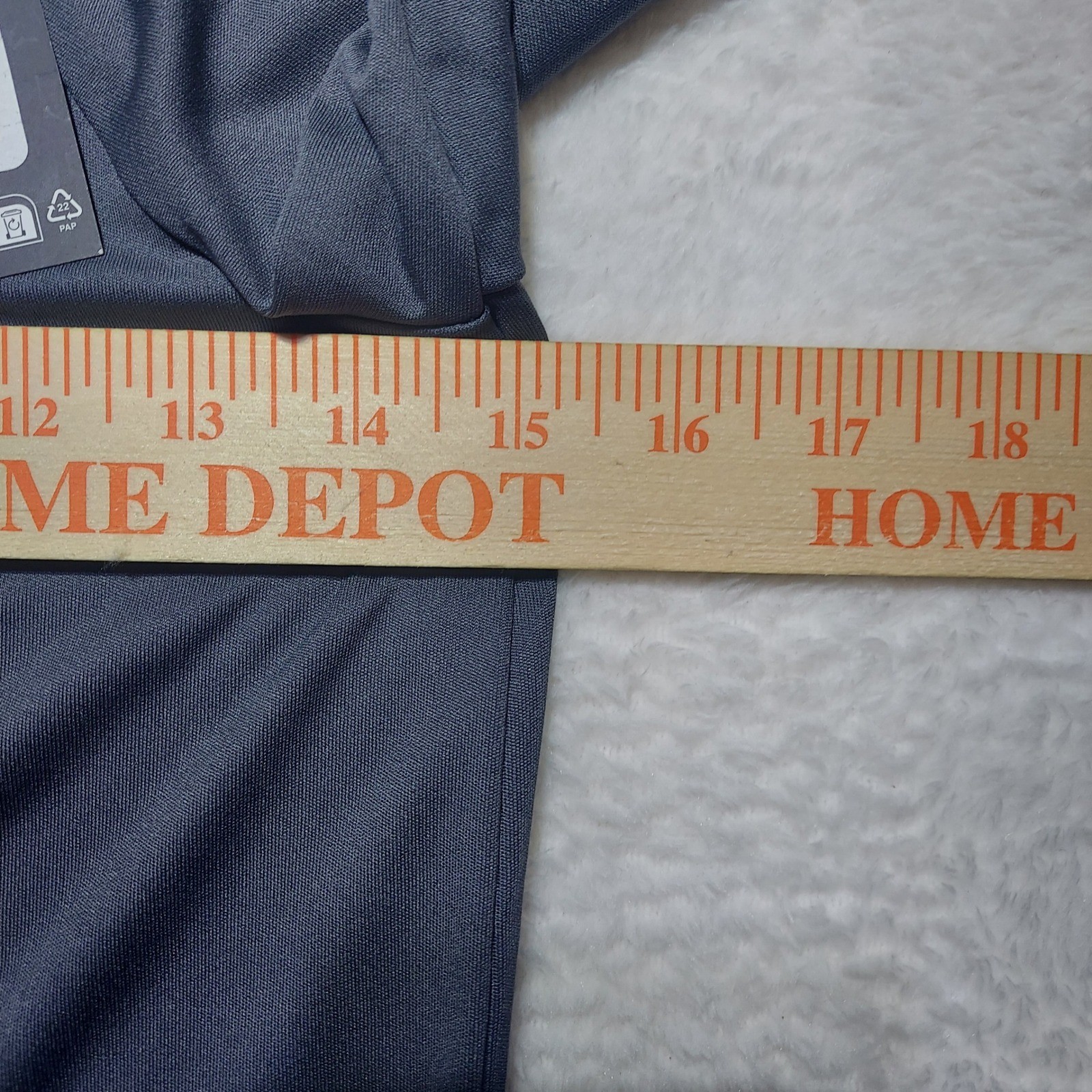 Under Armour T-Shirt Boys YXS Grey Brand New Orange Camo Logo Graphic Tee