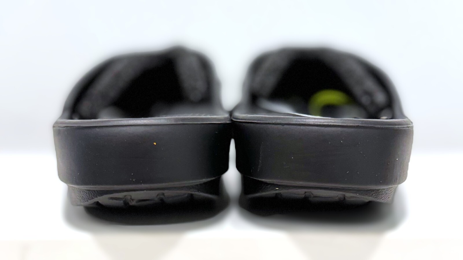 OOFOS OOLALA Women’s Recovery Sandal #1400 – Black – Choose Size
