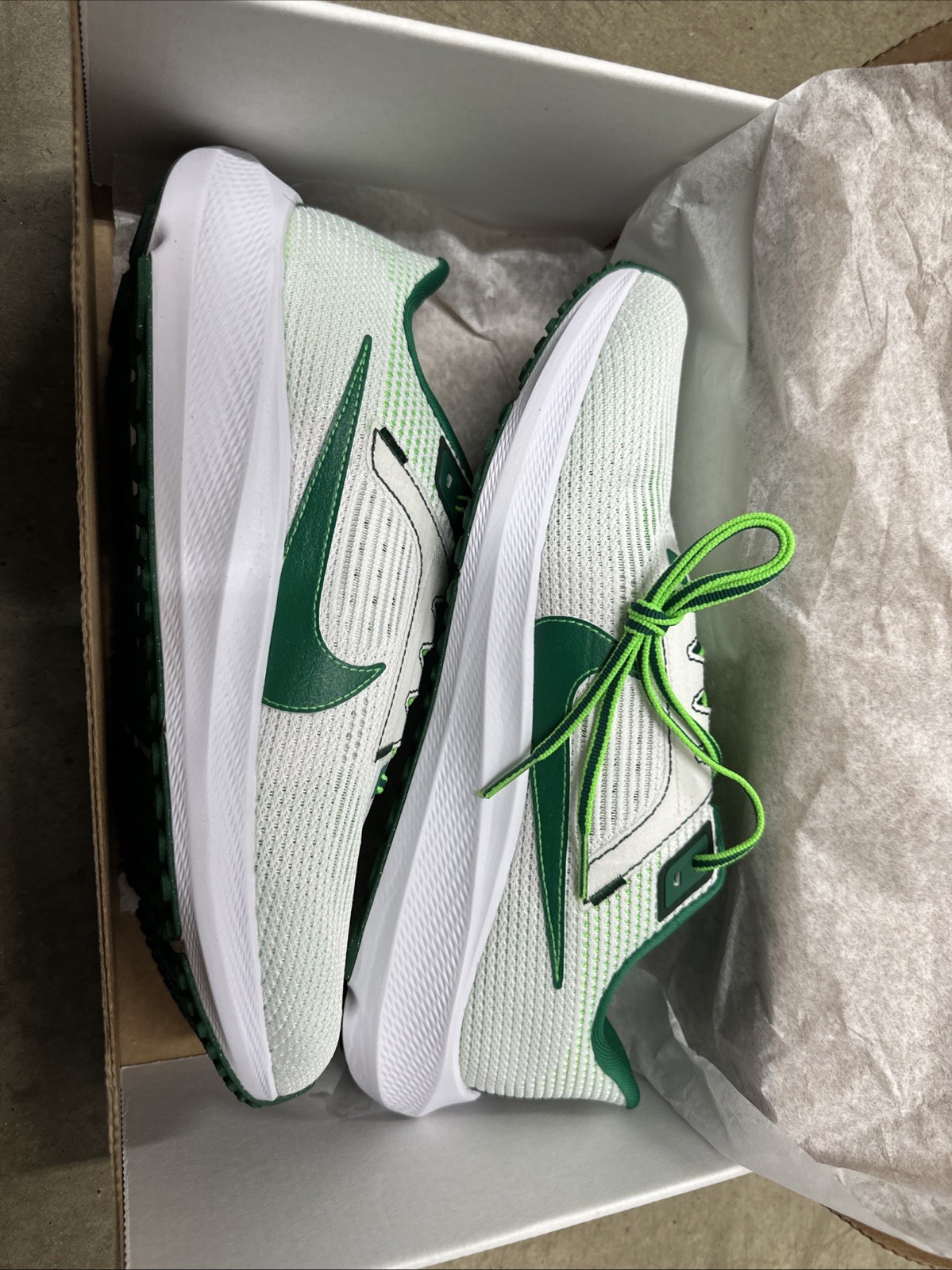 New Nike Pegasus 40 Premium Bill Bowerman White Green FJ0329-100 Men Size 8/8.5