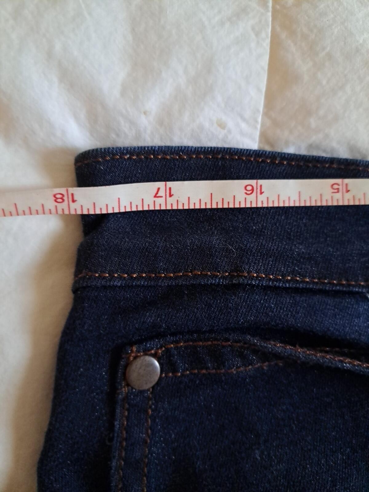 Eileen Fisher Organic Cotton Straight Ankle Jean Size 12 EUC Returns Accepted