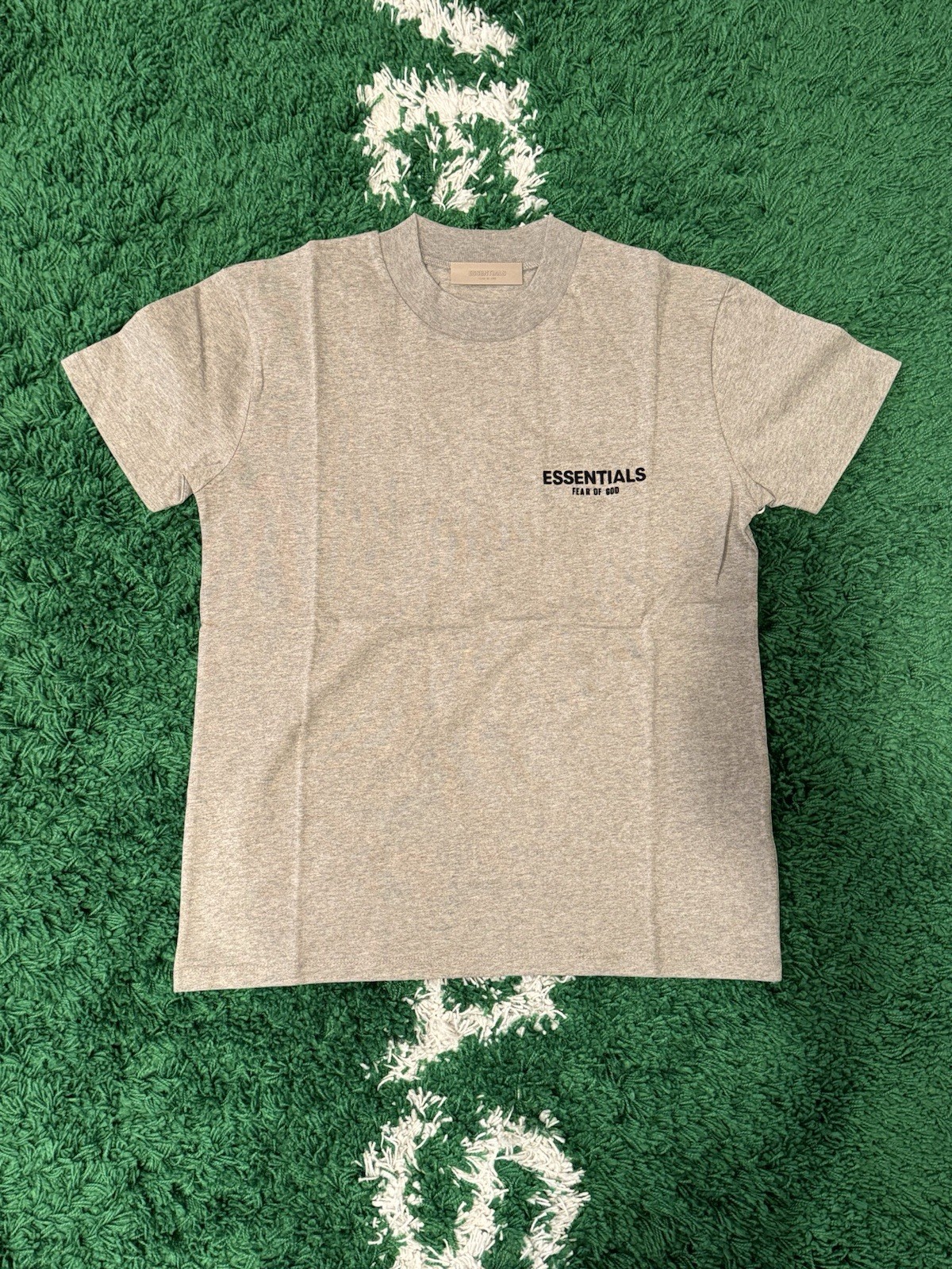 Fear Of God Essentials Dark Oatmeal Tee size L