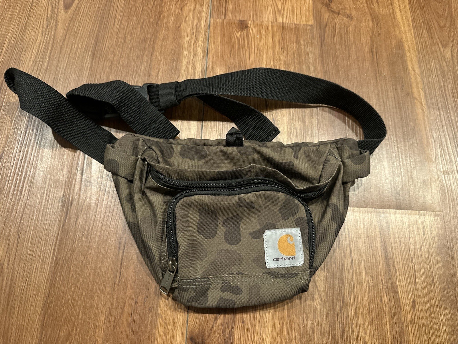 Carhartt Fanny Pack Satchel Cross Body Bag Green Camouflage Travel Vacation