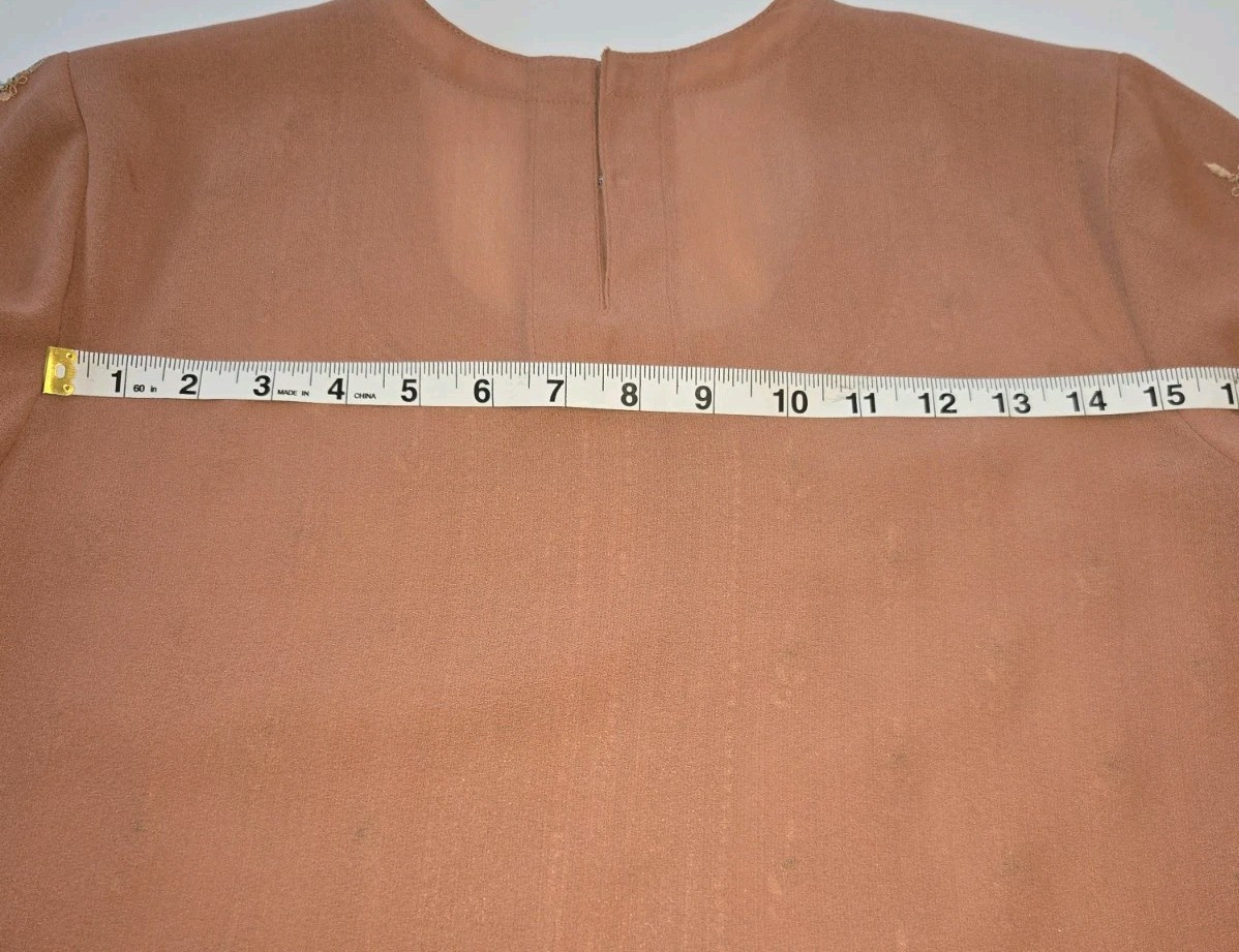 Peach Kurta Semi Sheer Size 38 Gota/Zari Embroidery • Emerald Detail • NWOT