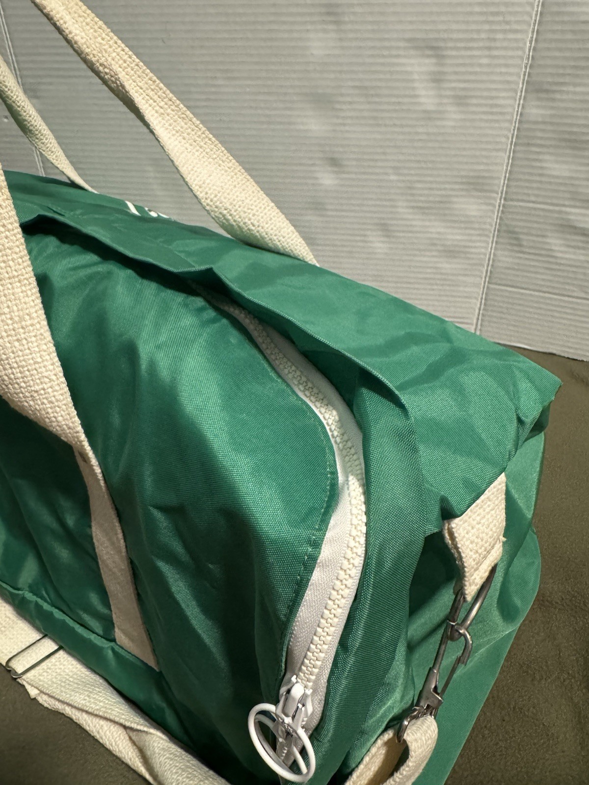 Vintage NYI Goldman Sachs Duffel Bag Green Retro Wall Street Gym Travel Rare