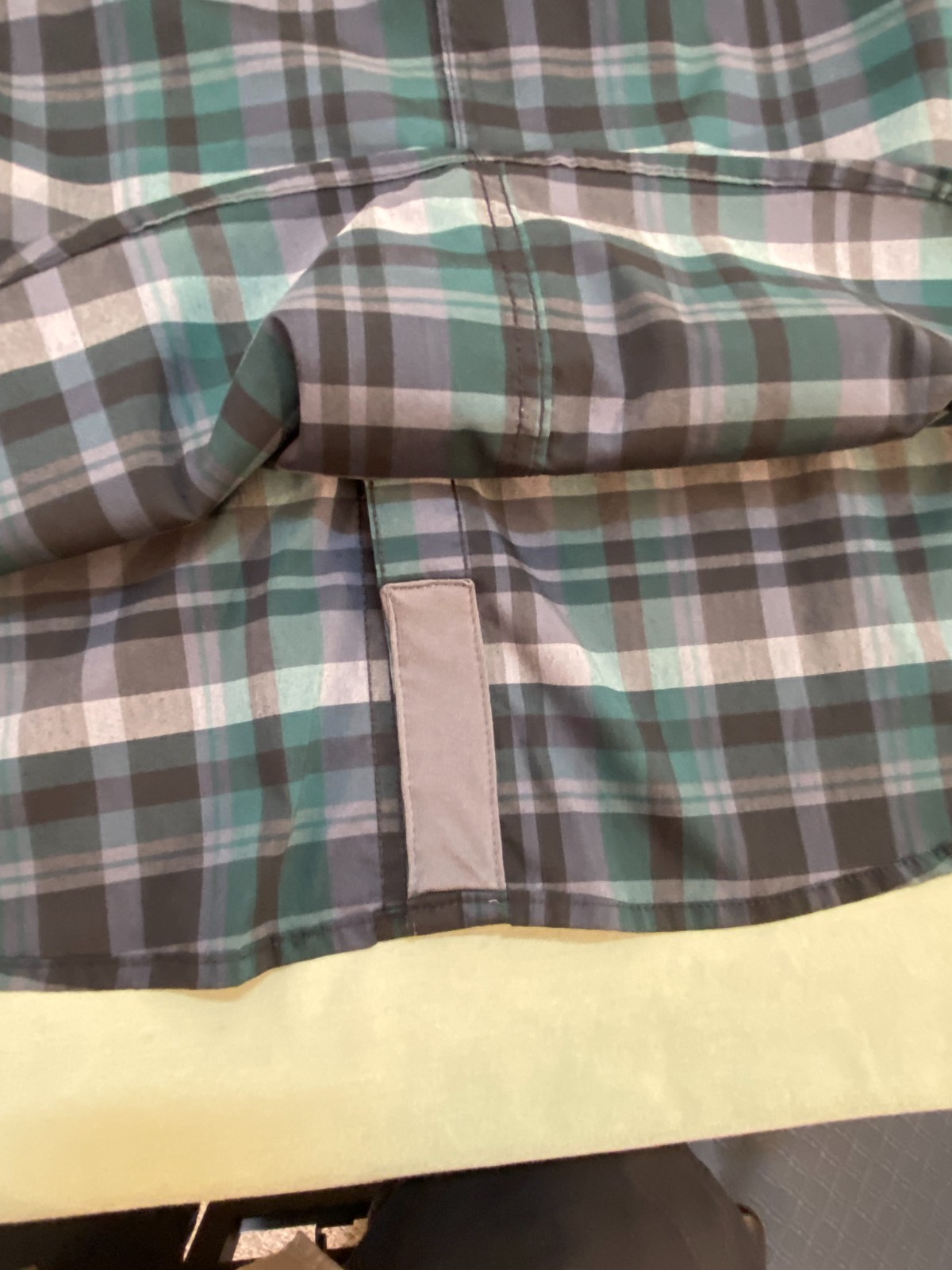Wrangler ATG Vented Shirt L/S Men’s XL Regular Fit Green Plaid *NWOT*