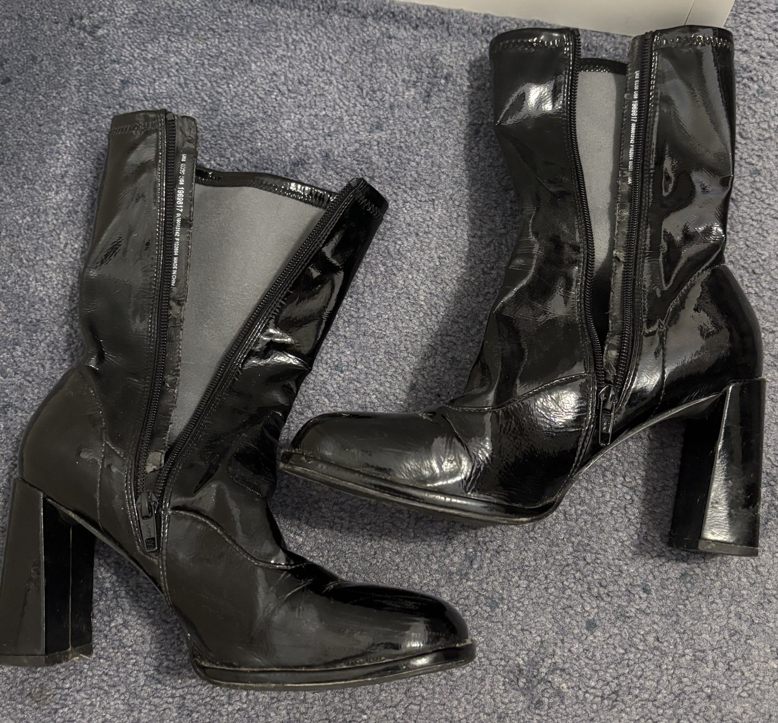 ASOS – Mid Calf Boots – Black Patent AU8