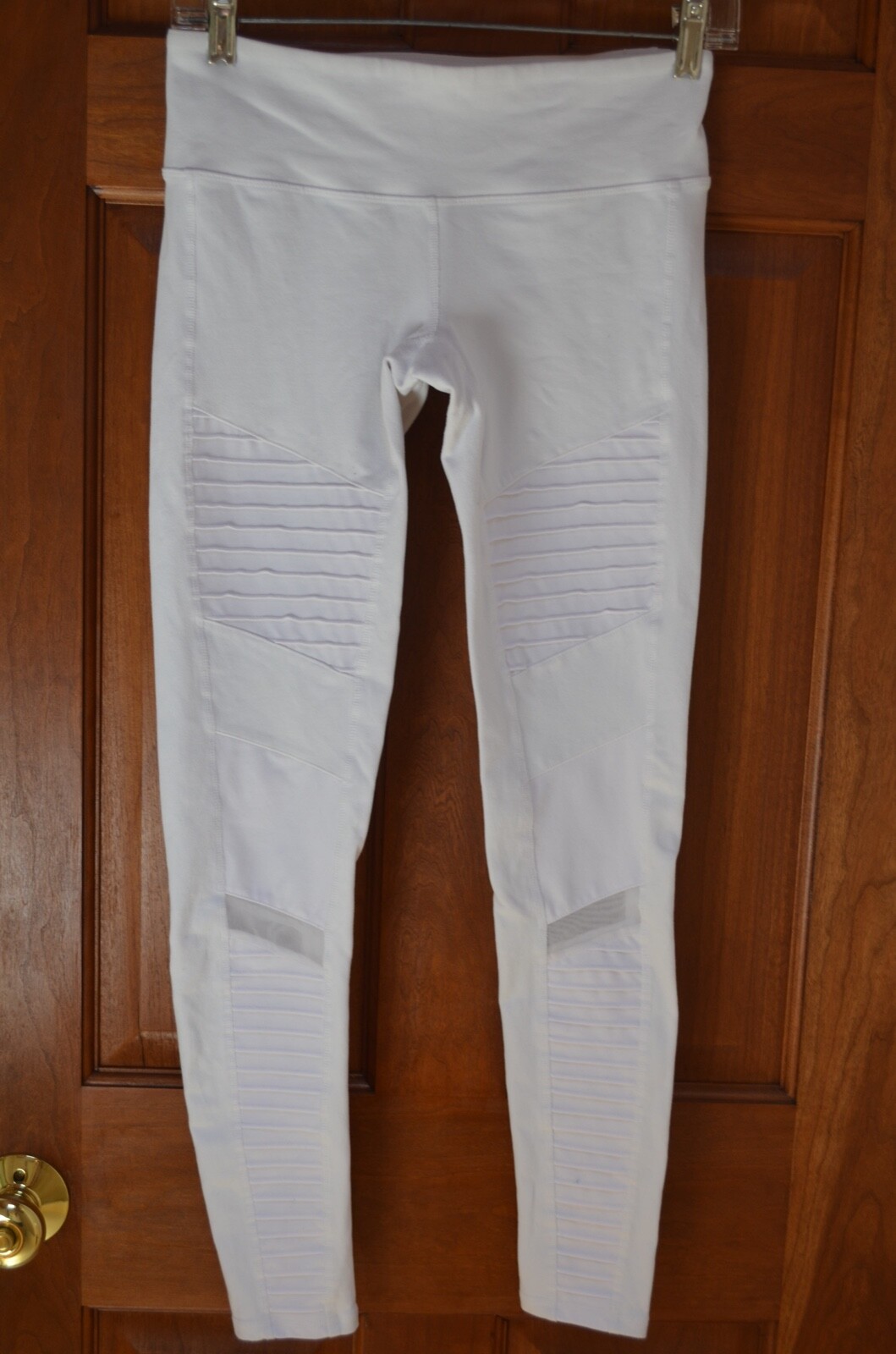 ALO White Moto Seamed 81% Nylon/19% Spandex Leggings Size S