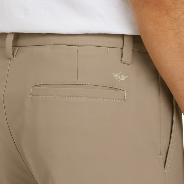Dockers Men’s Tech Chino Pants Size 40 x 30 Khaki
