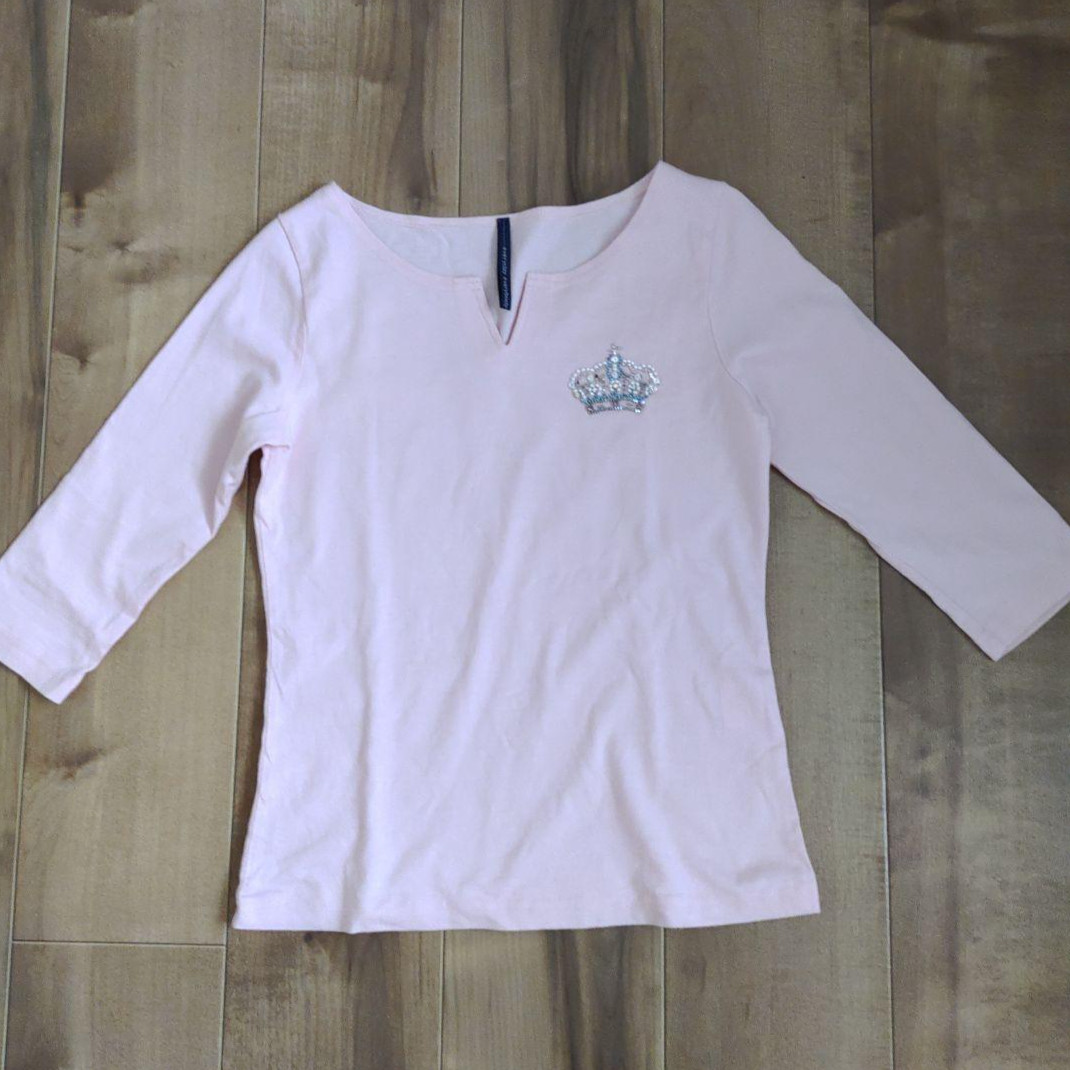 PEACH JOHN Pink V-Neck Top 3/4 Sleeve Shirt Size S Beaded Crown Motif